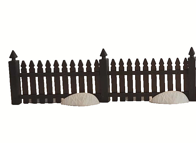 LEMAX 2002 CHRISTMAS VILLAGE HOUSE ACCESSORIES – BROWN PICKET FENCE W/ WREATH