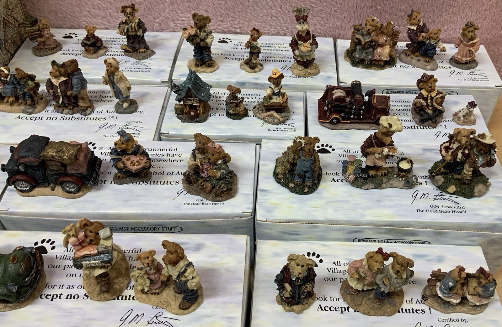 Boyd’s Bearly Built Villages Lot Of 13 Kringles Ben Chapel Woods Accessory Mini