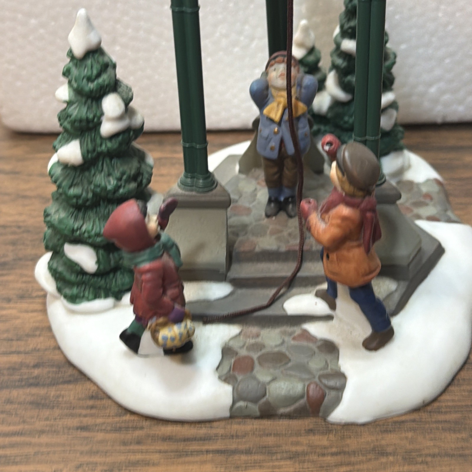 Dept 56 Christmas Bells Heritage Village 1996 Special Event Piece With Box