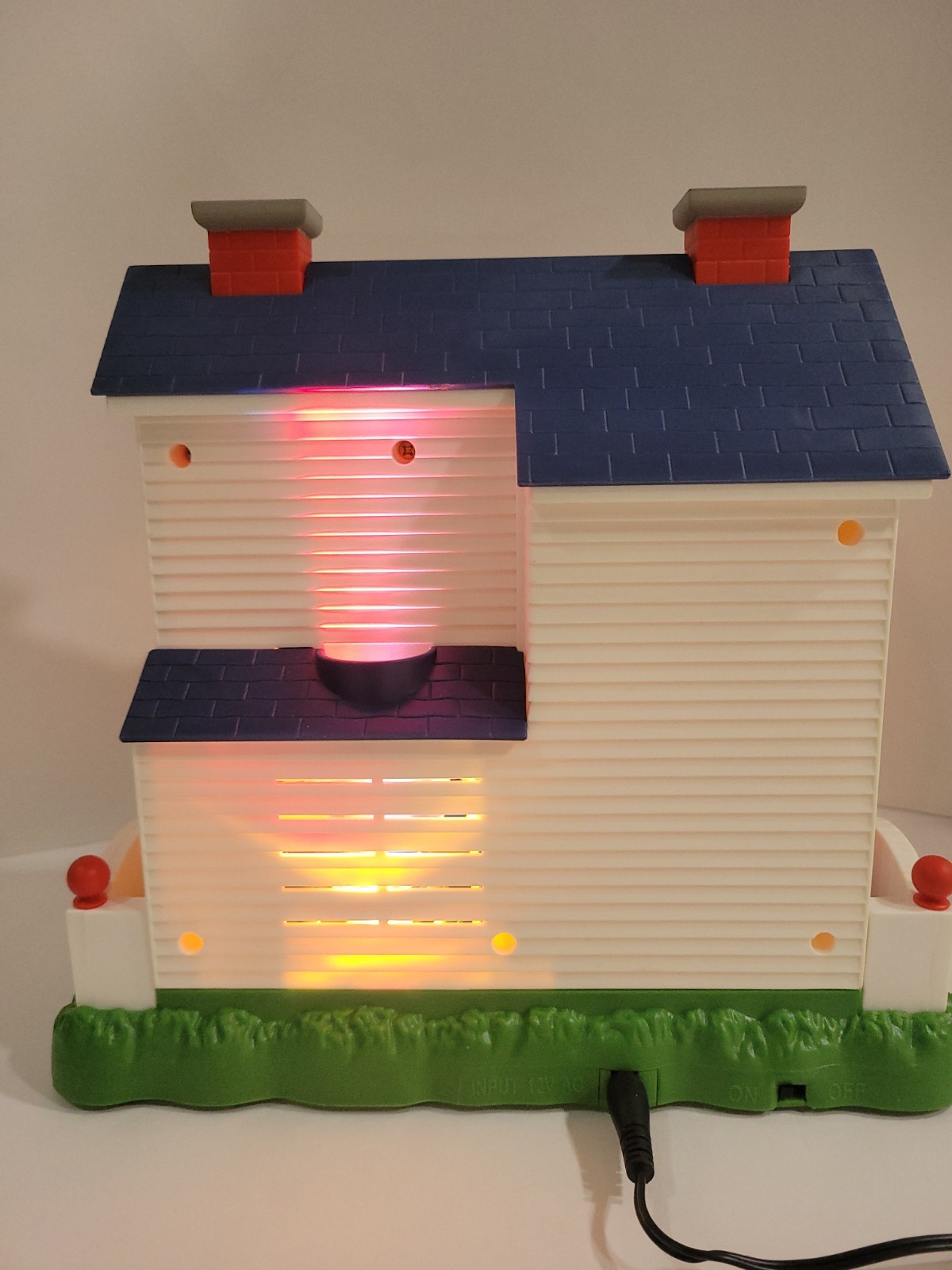 Avon 4th of July Patriotic Lighted American House