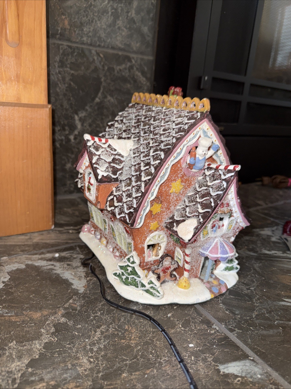 Dept 18 Fiber Optic Gingerbread House 8″ X 7.5″ Color Changing Ceramic Sugar