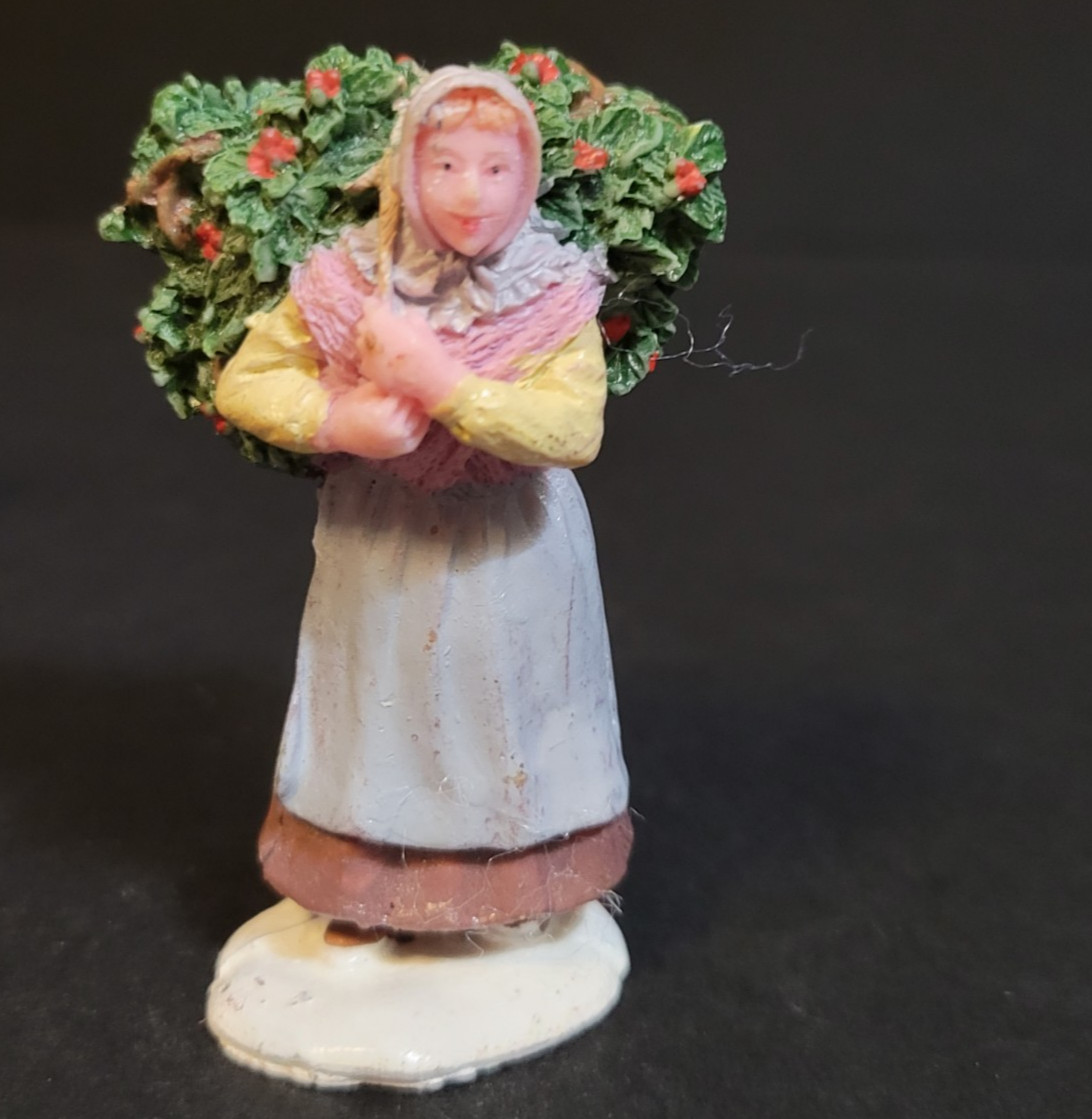 Lemax Christmas Village Town Holly Gatherer 02802 Woman Carrying Seller Vendor
