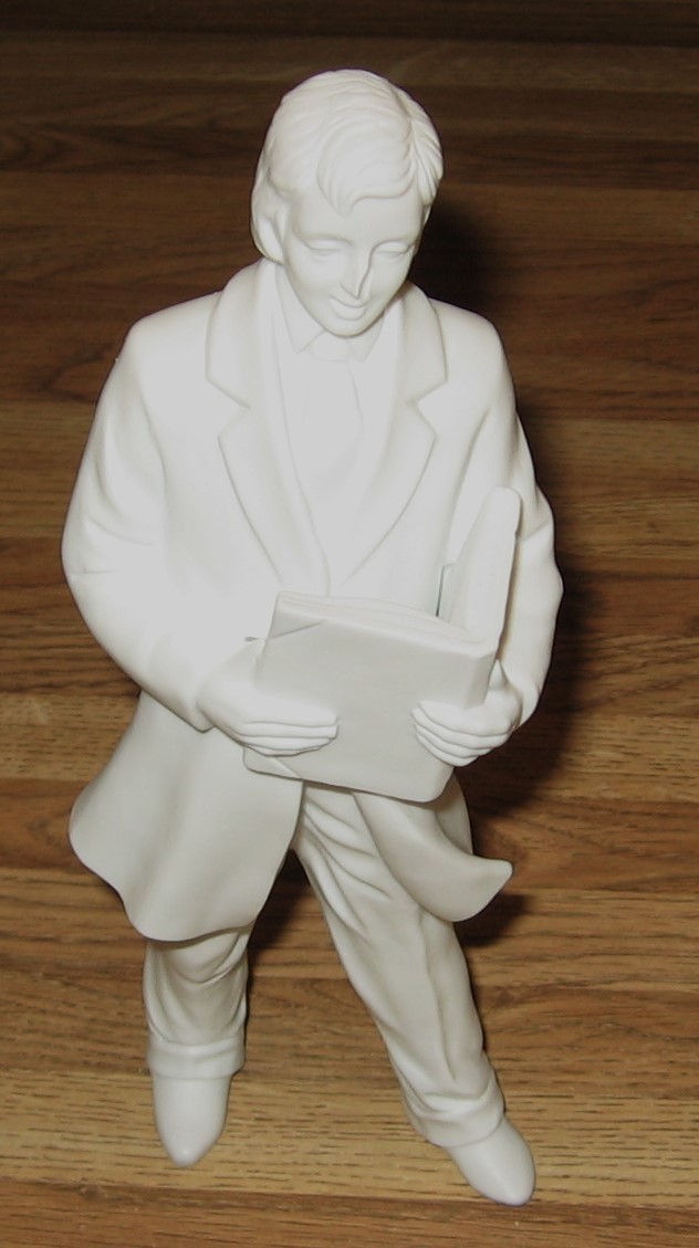 Dept. 56 Winter Silhouette 7804-2 Carols Around The Spinet PART/MAN FIGURE/NEW