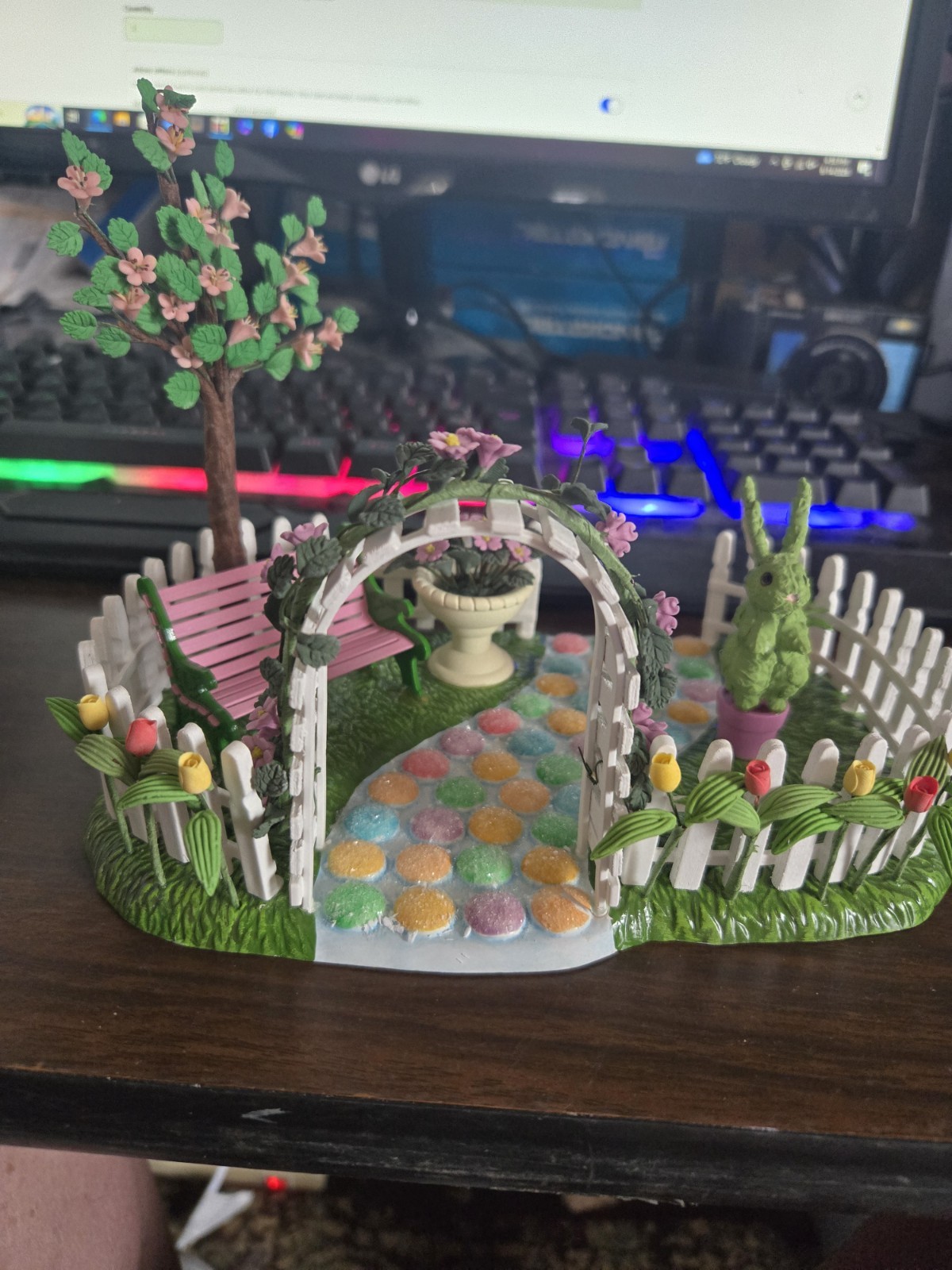 Dept 56 Snow Village Easter ONE HOP WALK Garden Spring Decor~Retired #55160 2004