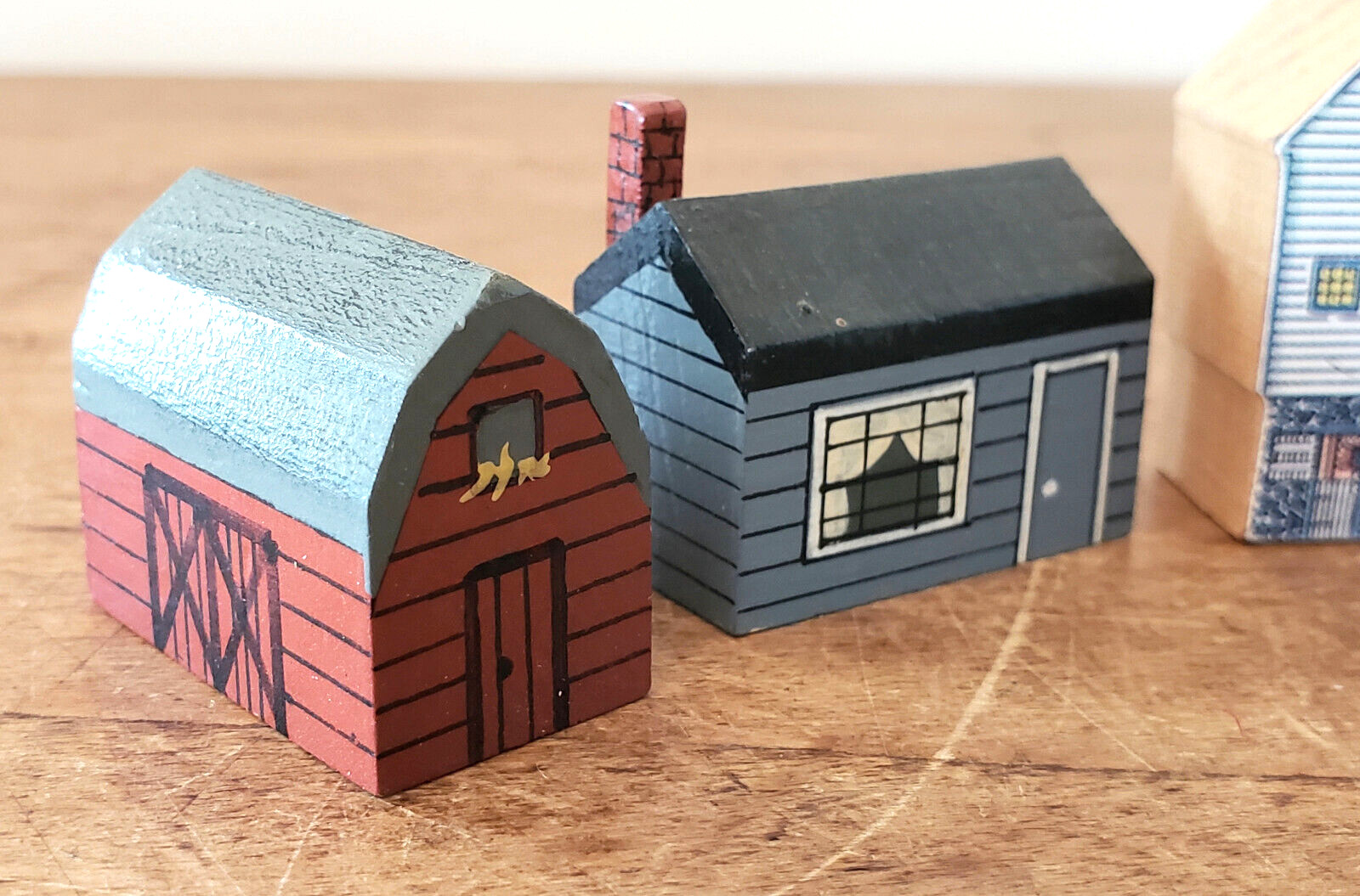 VINTAGE 6P Handmade House VILLAGE Wood CHRISTMAS Barn PUTZ Hartzell TINY #13