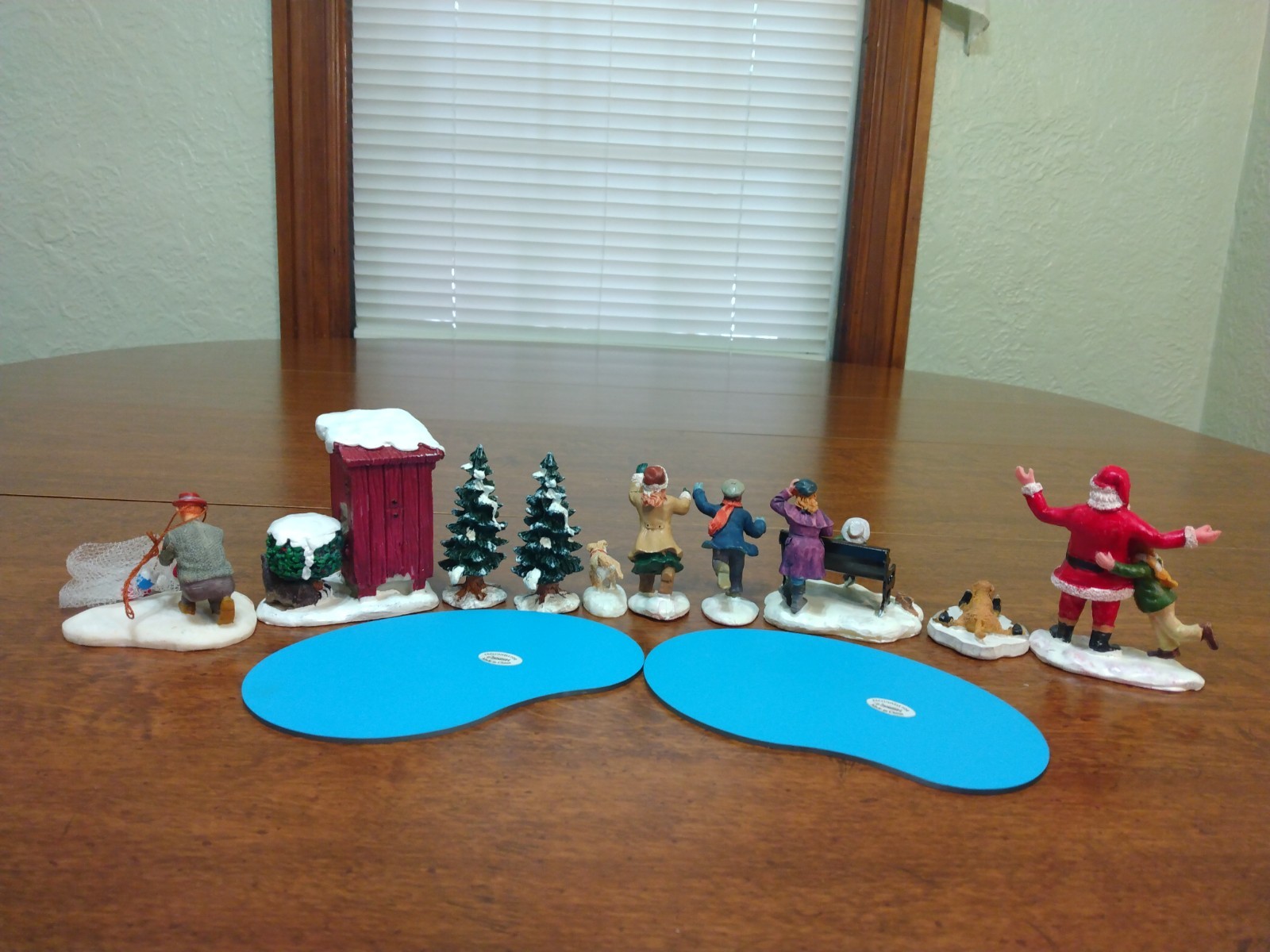 Lemax Ice Skating Pond w/Figures Outhouse Santa More For Christmas Town Display