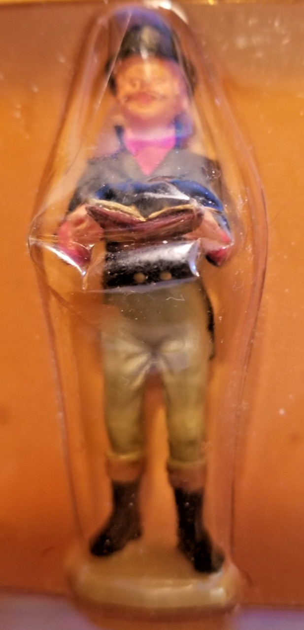 Lemax Caroler Man Figurine Village Collection Christmas Poly-Resin VTG 1999