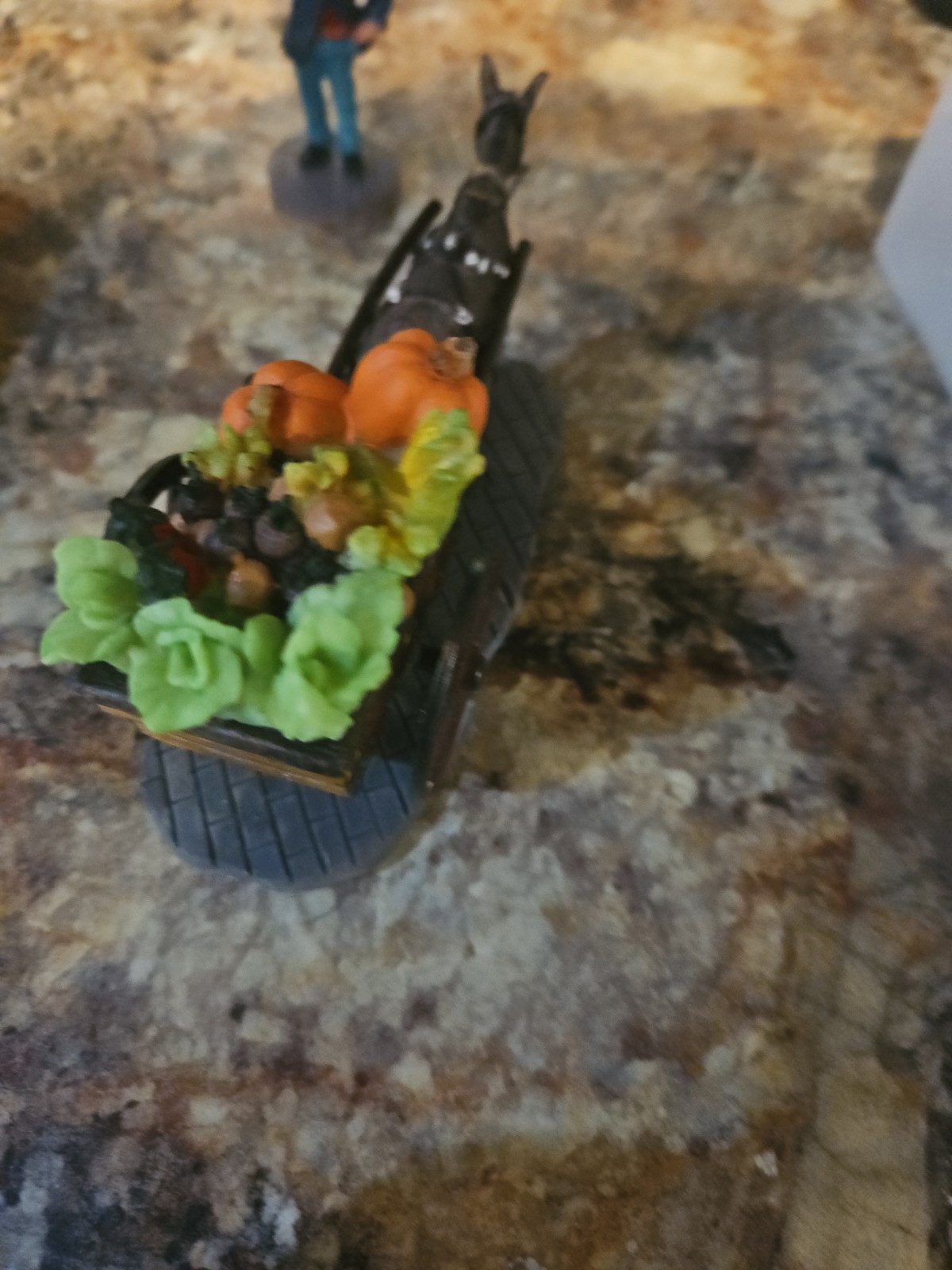 Lemax Village Collection Fresh Garden Goods Retired 2003 Poly Resin