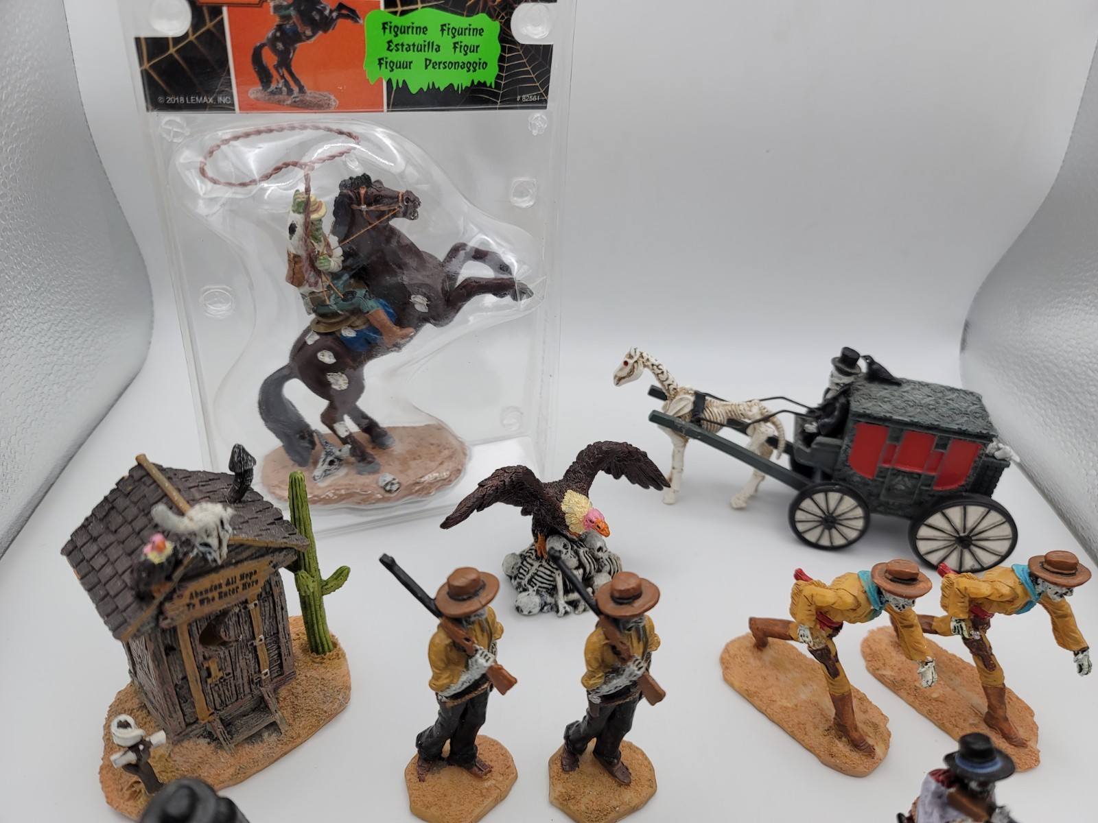 NEW Lemax Spooky Town “Ready For Action” Wild West Halloween 12 Figures