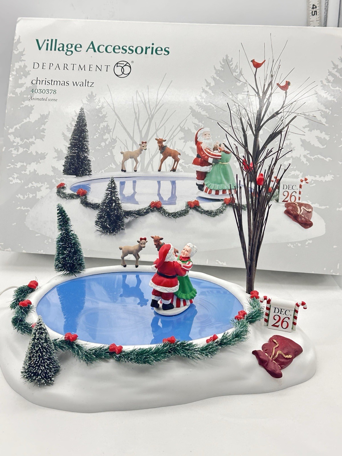 DEPT 56 NORTH POLE VILLAGE CHRISTMAS WALTZ SANTA ICE SKATING POND #4030378