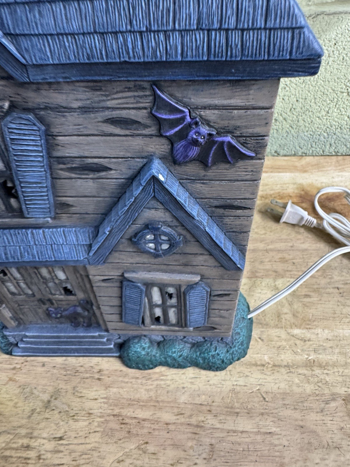 Vintage Ceramic “Haunted House” With Light