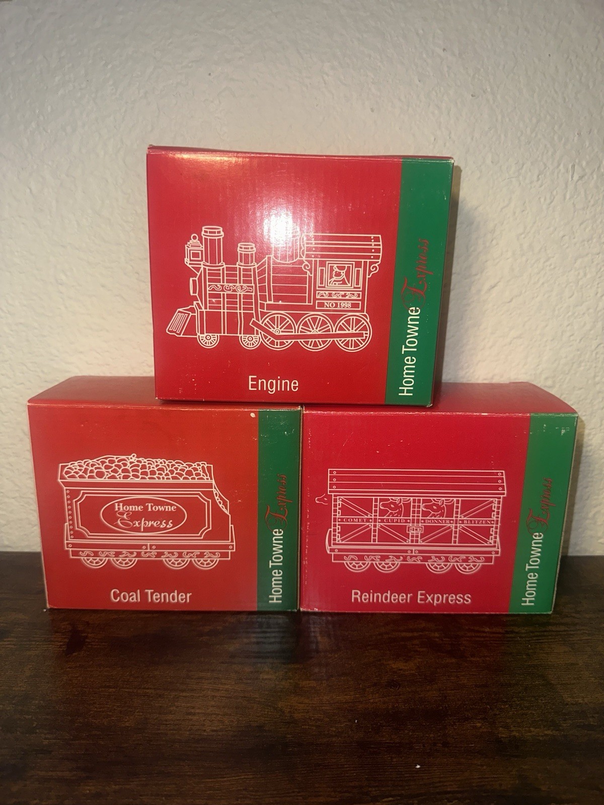 Home Towne Express – 1998 Edition Train Engine, Coal Tender, Reindeer Expresslot