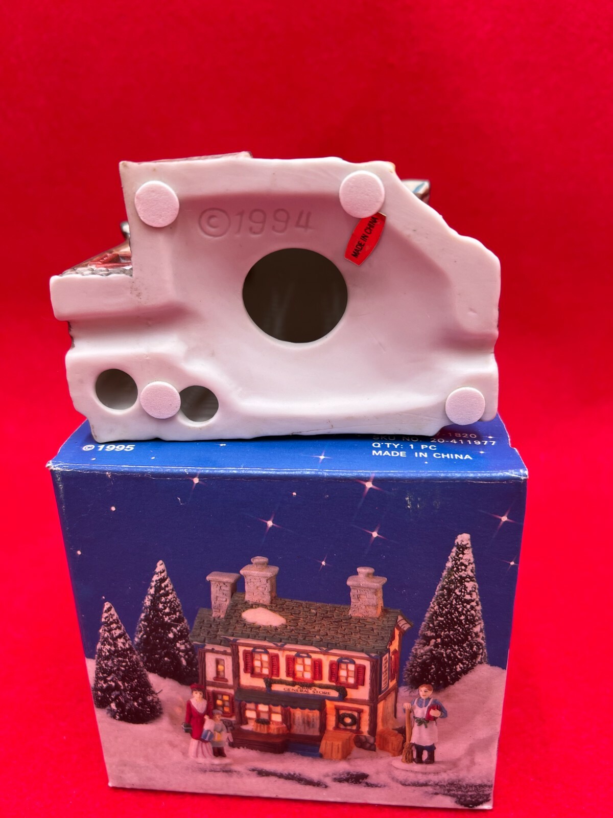 1995 CHRISTMAS HOME TOWN AMERICA COLLECTION PORCELAIN JOHN’S GENERAL STORE