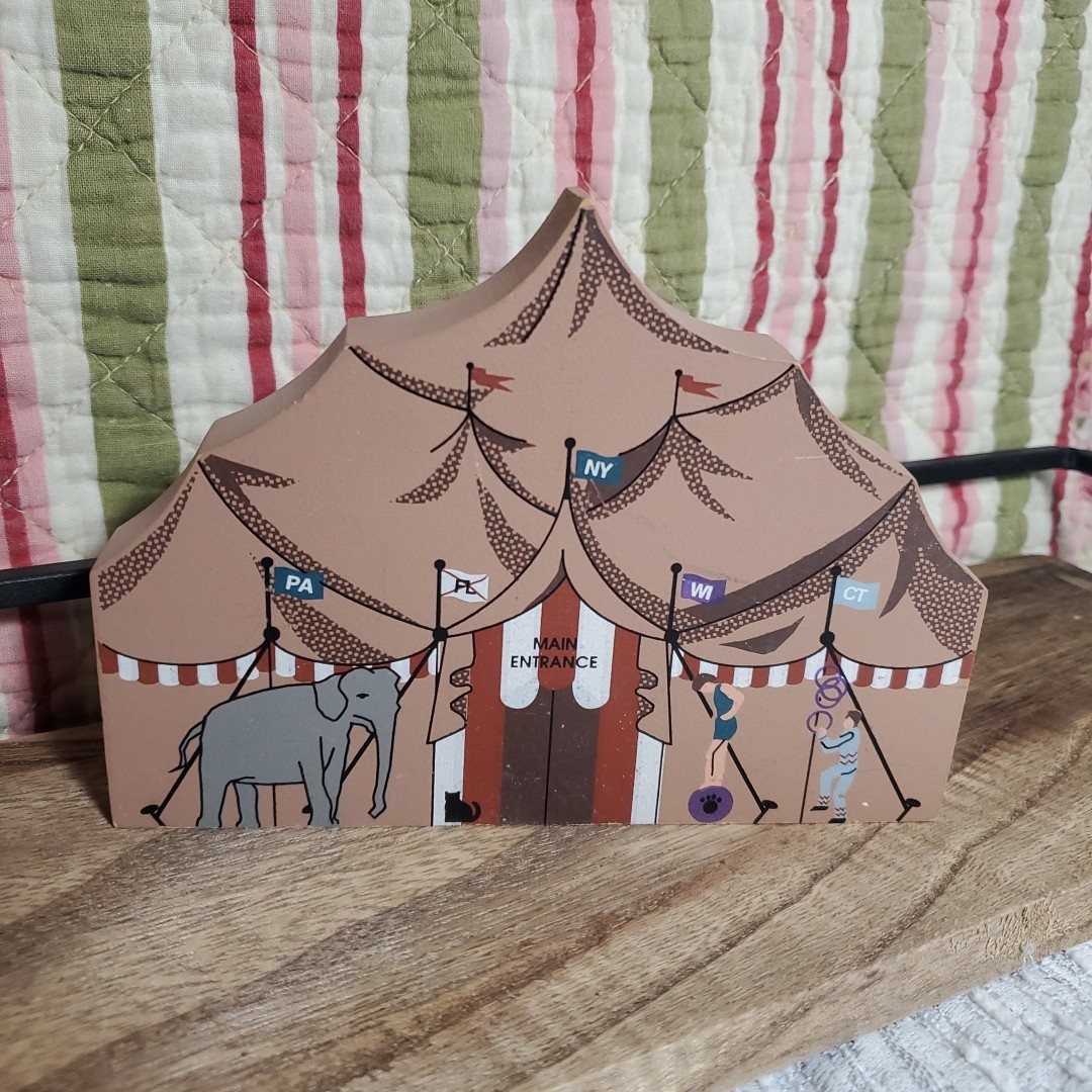 Vintage Cat’s Meow Big Top Tent Shelf Sitter 1997 Circus Series