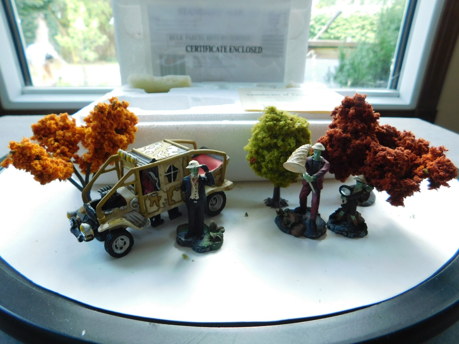Hawthorne Village The Munsters “Munsters Safari” Accessory Set COA w/ 3Trees
