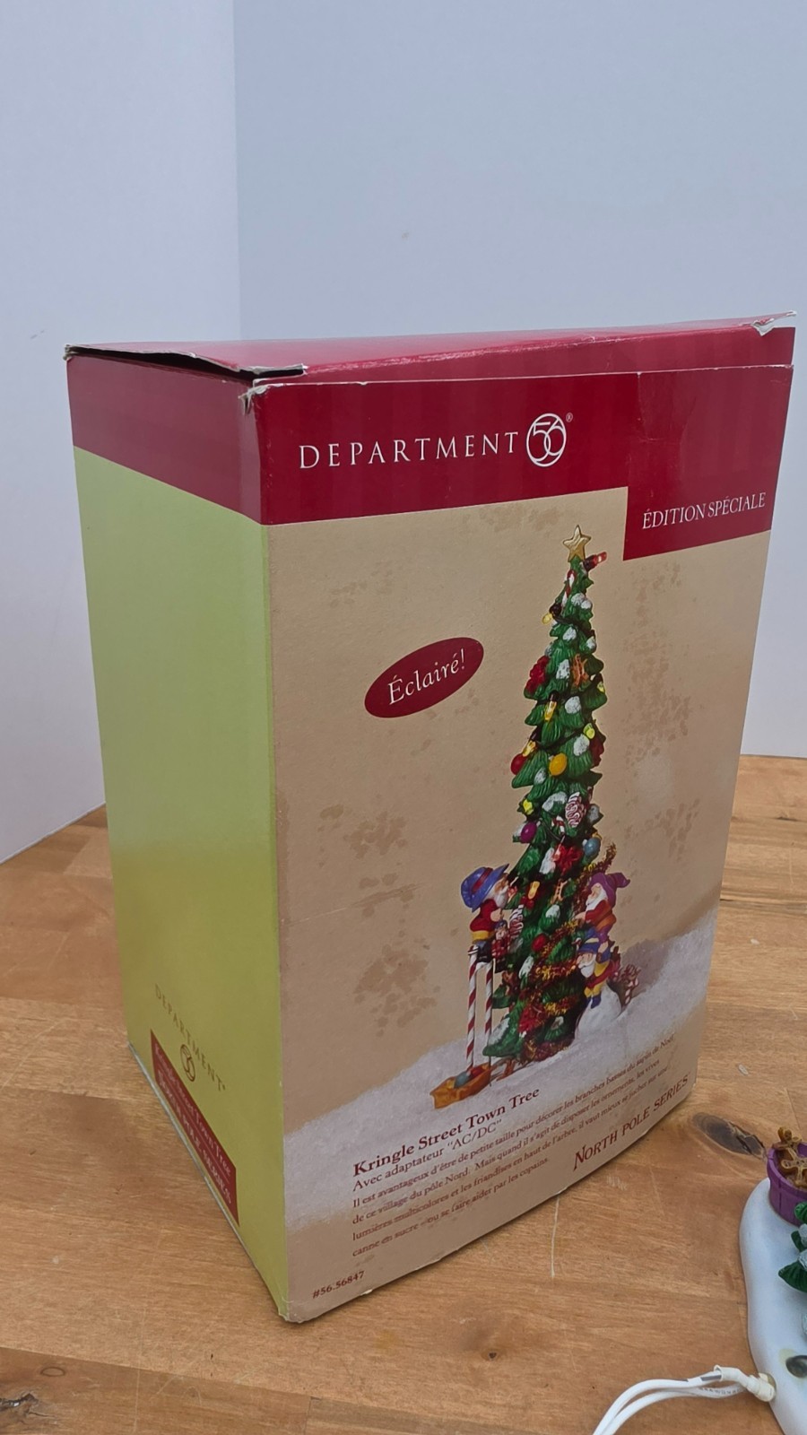 DEPT 56 North Pole Series “KRINGLE STREET TOWN TREE #56847 *SPECIAL EDITION*
