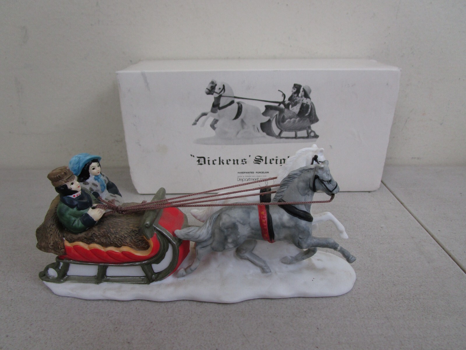 Dept 56 Sleighride Heritage Dickens Village #65110 Designer Neilan Lund 1986