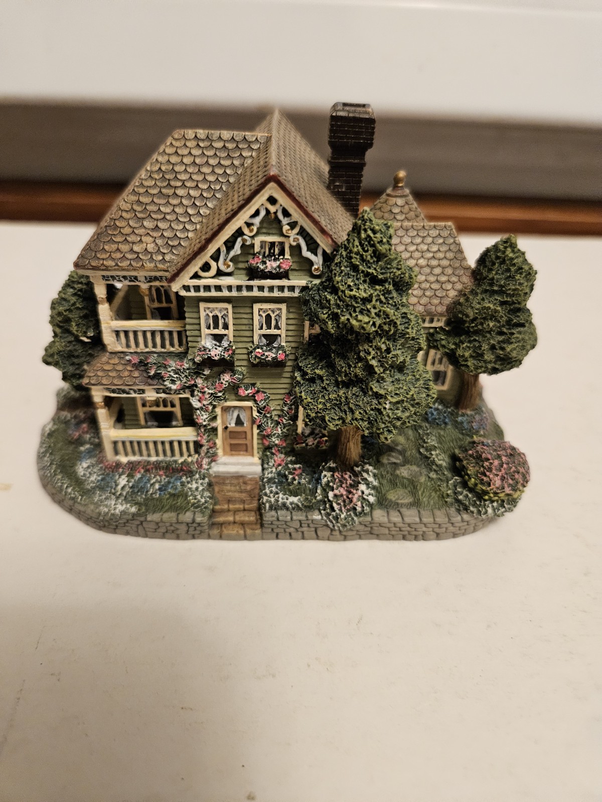 Victorian House Miniature The Hawthorne Village The Dressmaker’s Cottage