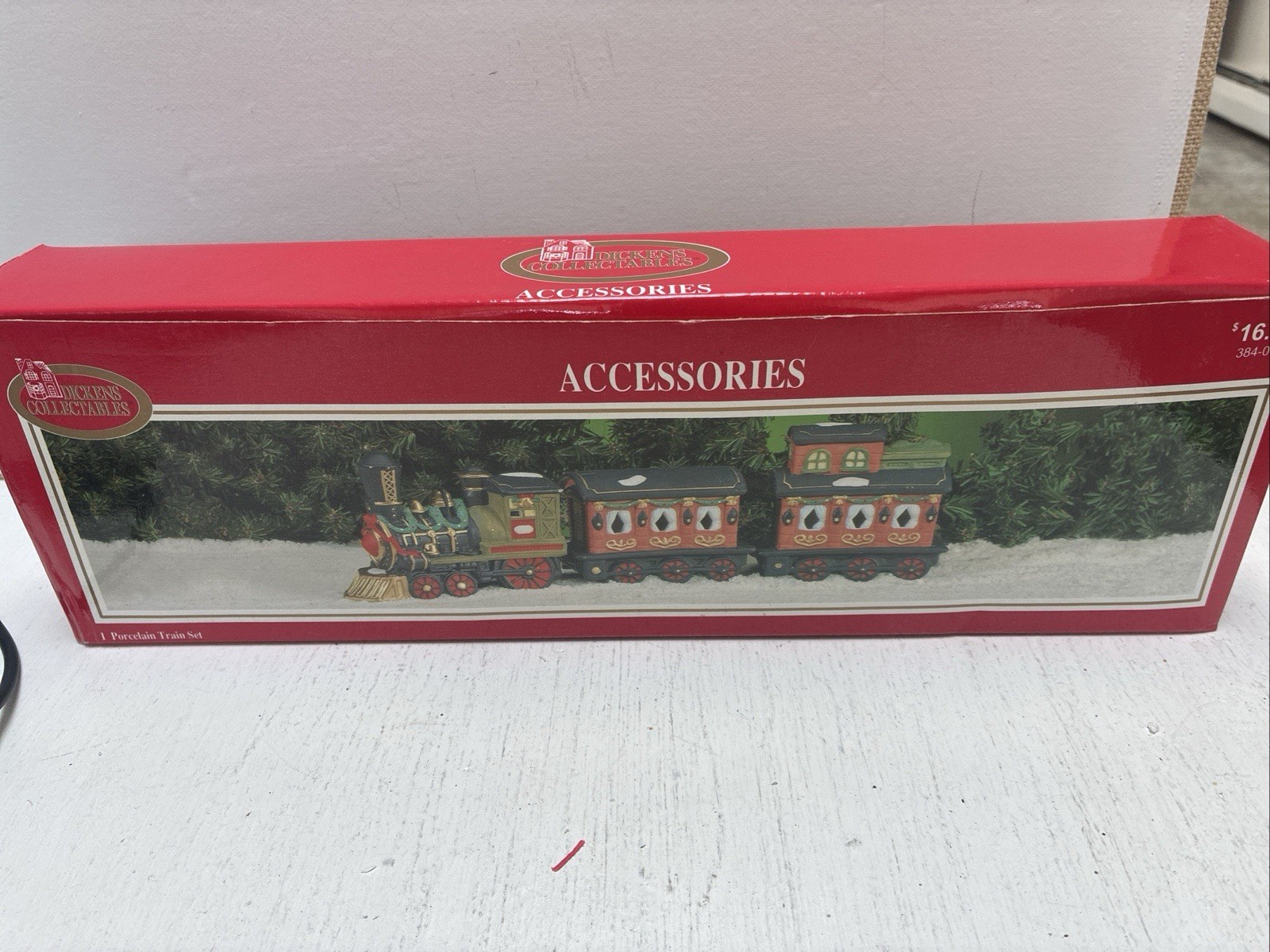 Dickens Vintage 1997 Collectibles Porcelain Figures 3 Piece Train In Box