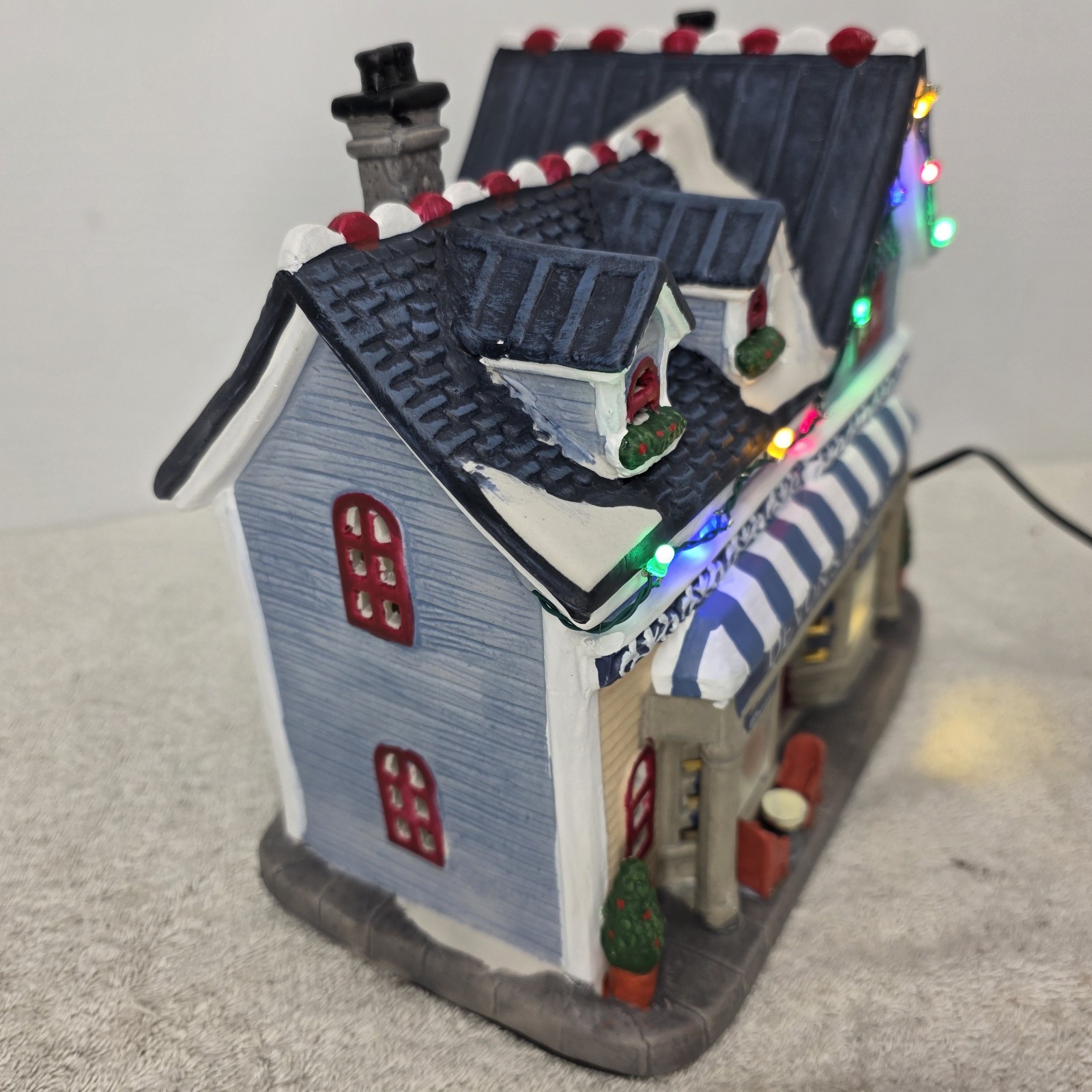Carole Towne Devon’s Bakery Christmas Village Building With Interior Scene