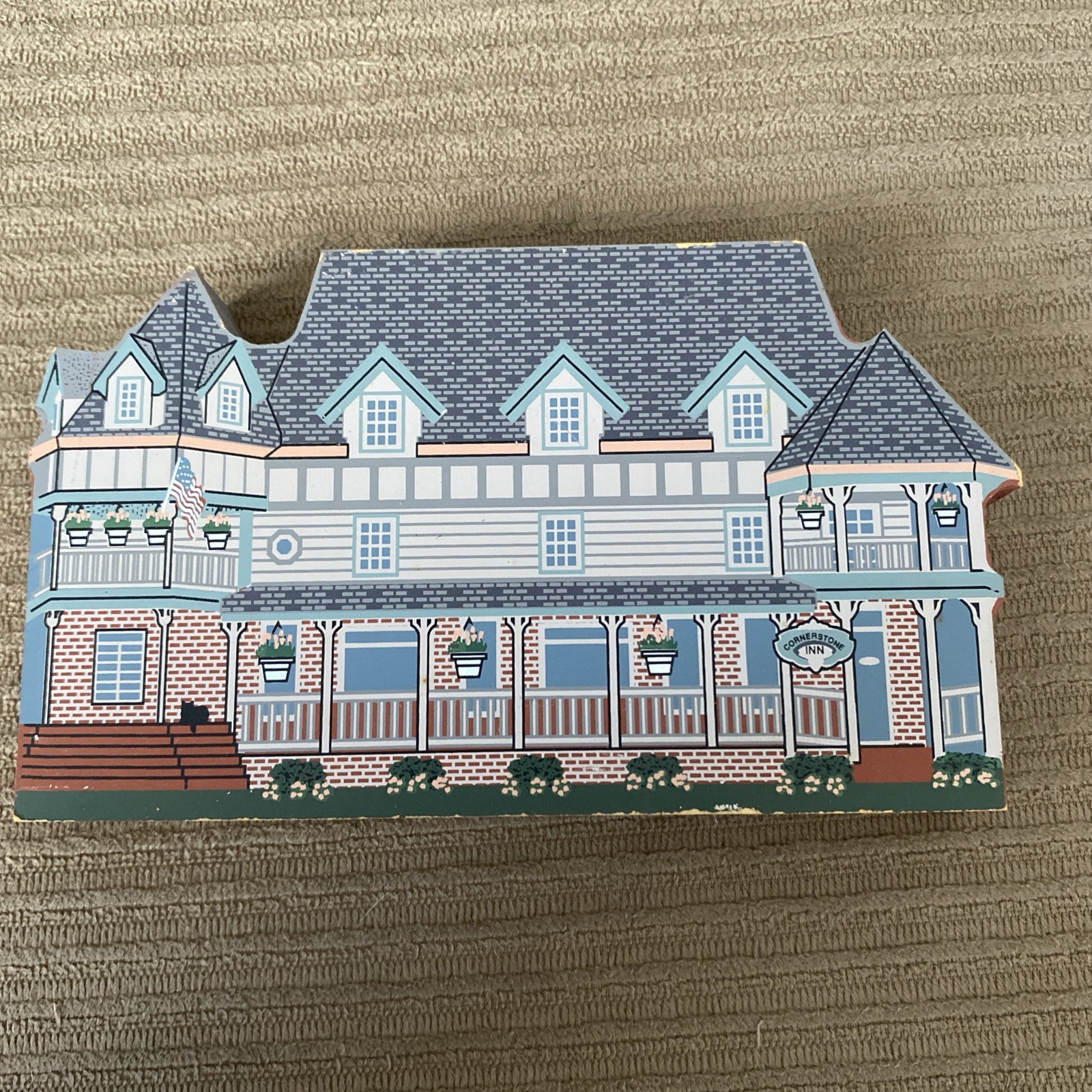 Cat’s Meow Village Cornerstone Inn Nashville Indiana Wooden Shelf Sitter 2000