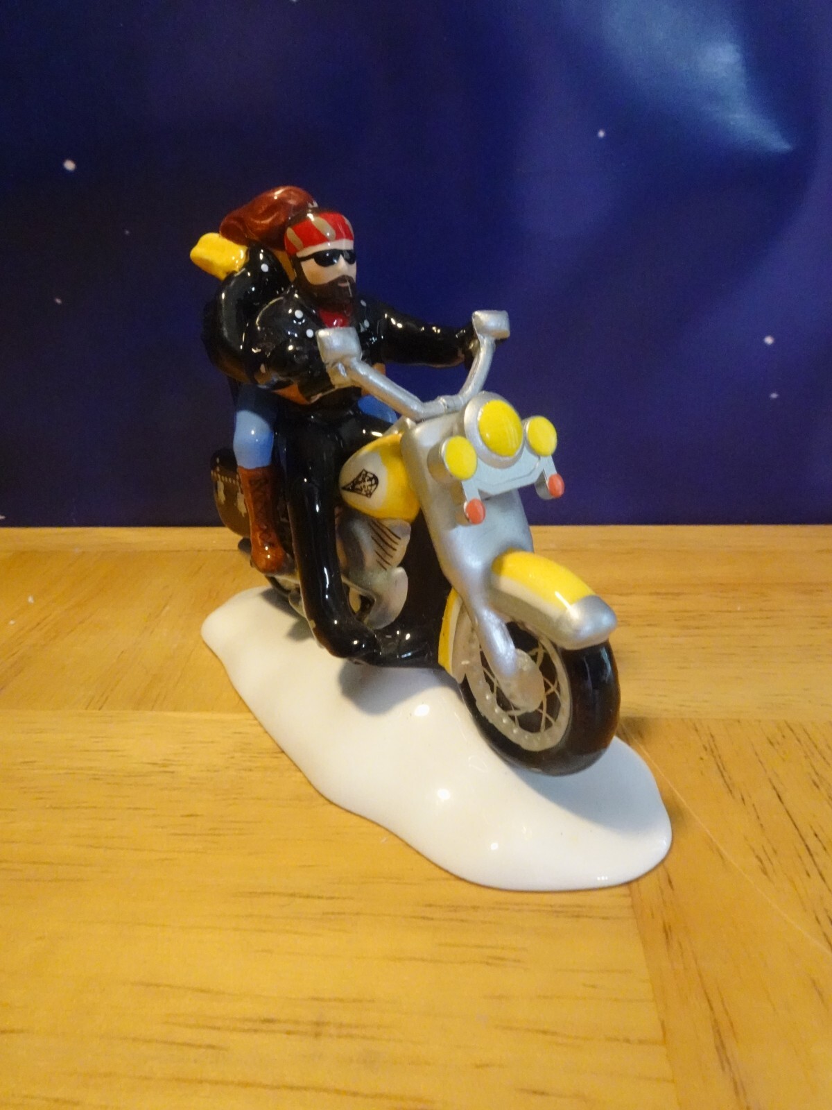 DEPT 56 SV Two For The Road 54939 1998 Yellow NO BOX