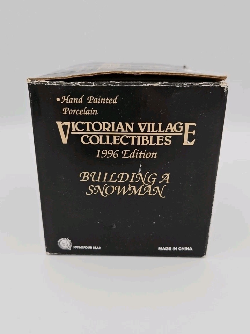 Vintage Victorian Village Collectibles 1996 Building A Snowman – Original Box