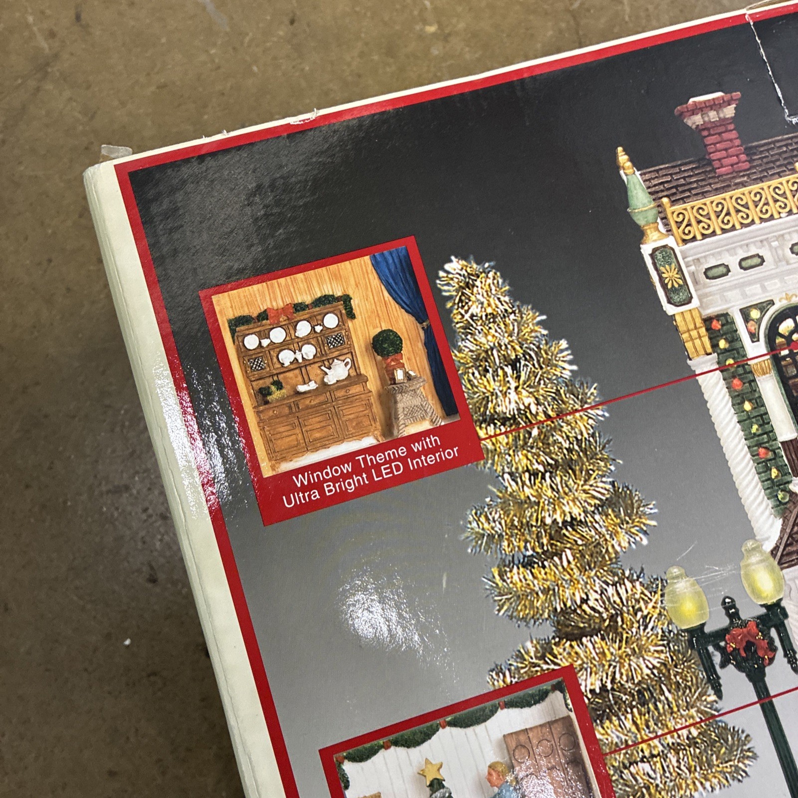 LEMAX Heritage Furniture Store Fiber Optic Lighted Christmas Building – Working!