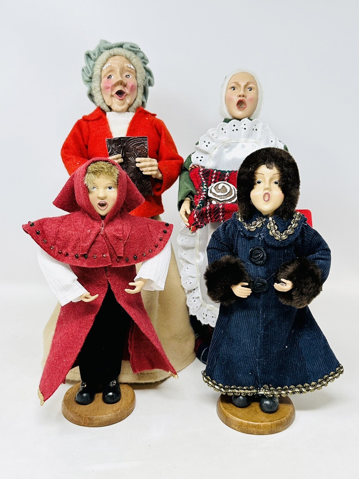 2 Kids 2 Women Santas Workbench Christmas Singing Carolers Display Posable Dolls