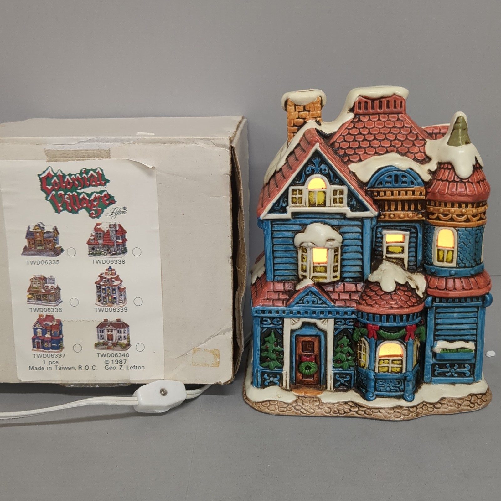 Lefton Colonial Village: THE HOUSE OF BLUE GABLES, #06337, 1987