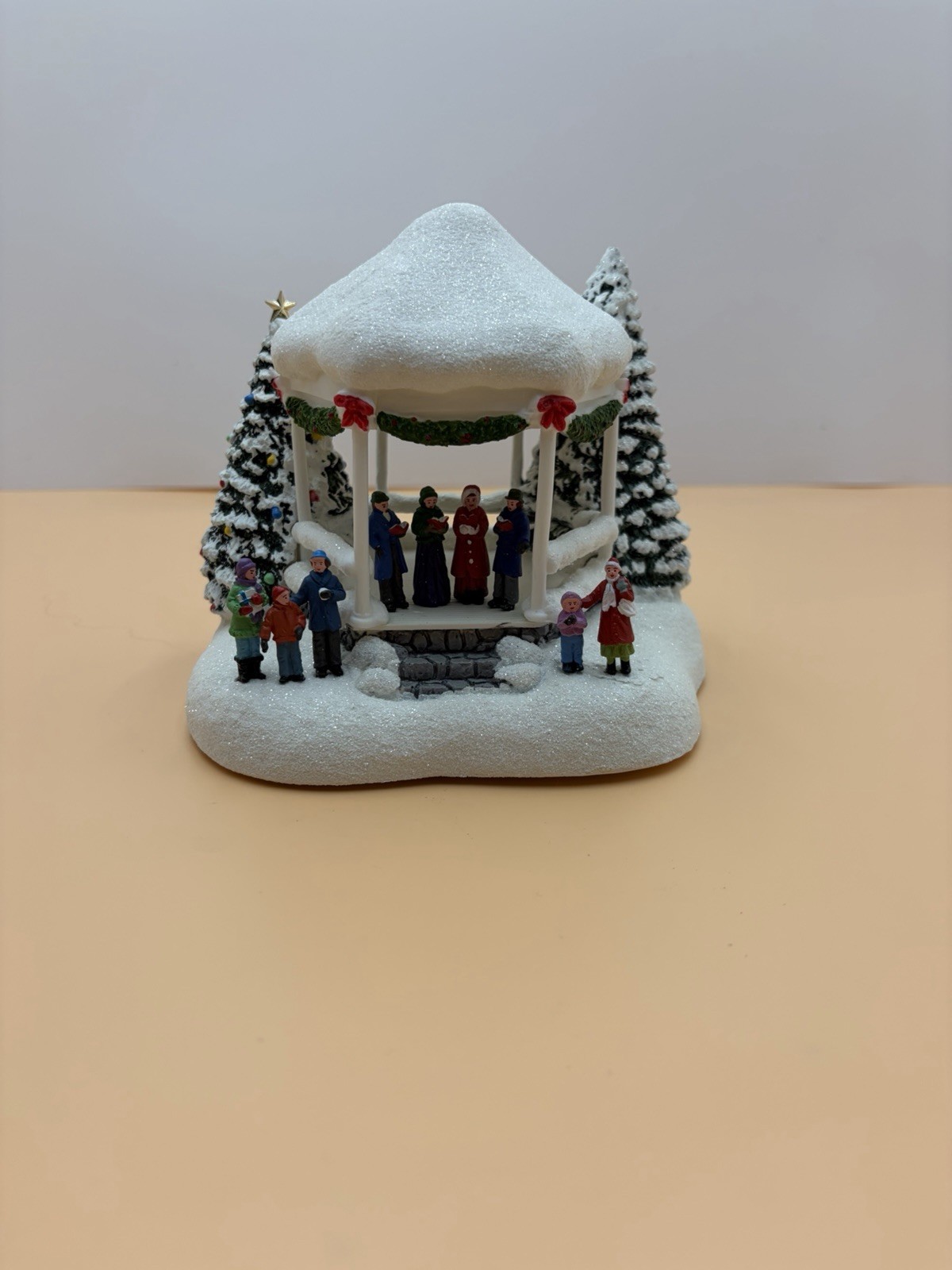 2023 Thomas Kinkade Teleflora Sweet Sounds Of Christmas Village Gazebo Lighted