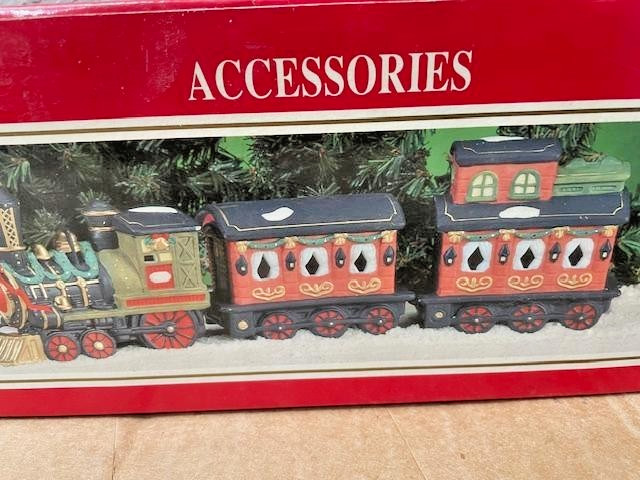 1998 New in Box Dickens Collectables Hand-Painted Porcelain Train Set 3-Piece