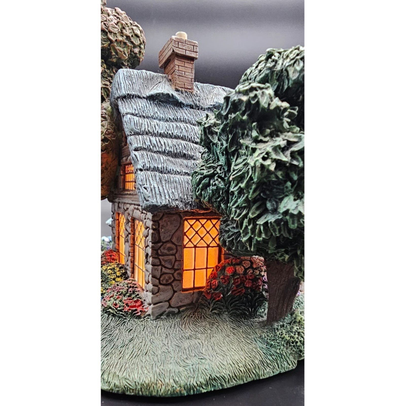 Vintage 1999 Thomas Kinkade Falbrooke Florist Lighted House Figurine Lamp Night