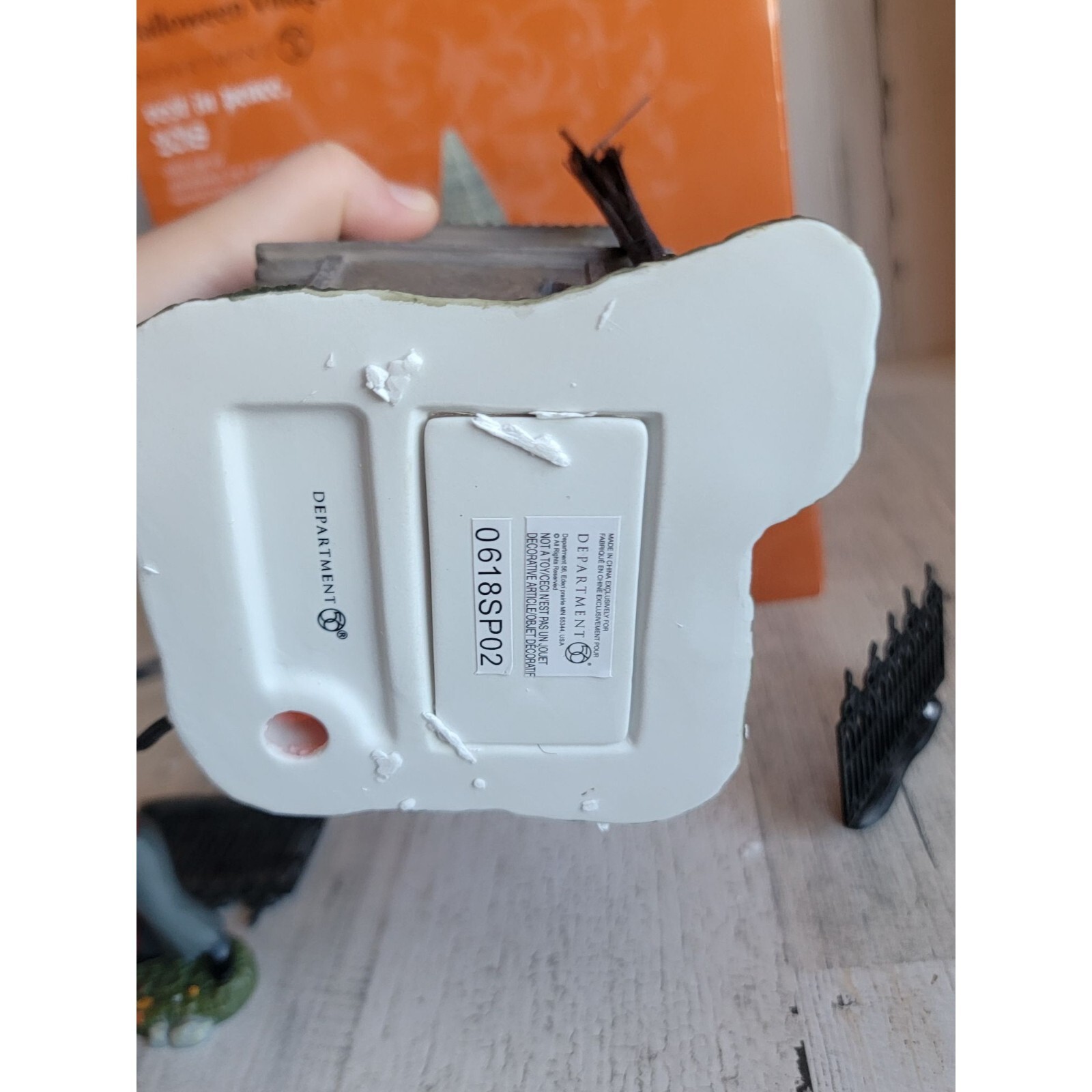 Dept 56 6002304 Rest in peace 2018 Halloween Village accessory