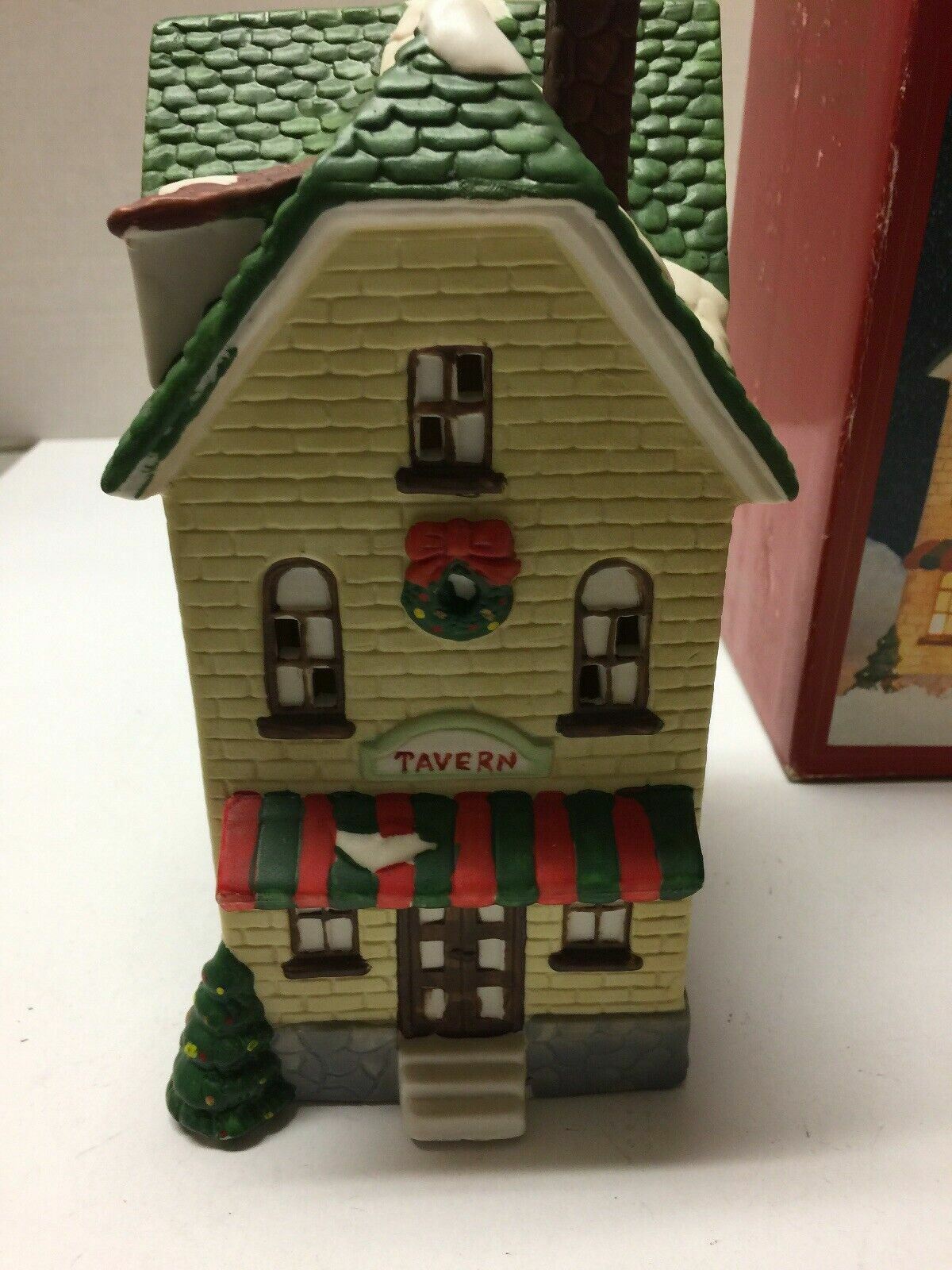 Christmas Dickens Collectible Lighted House In Box A280 fbm