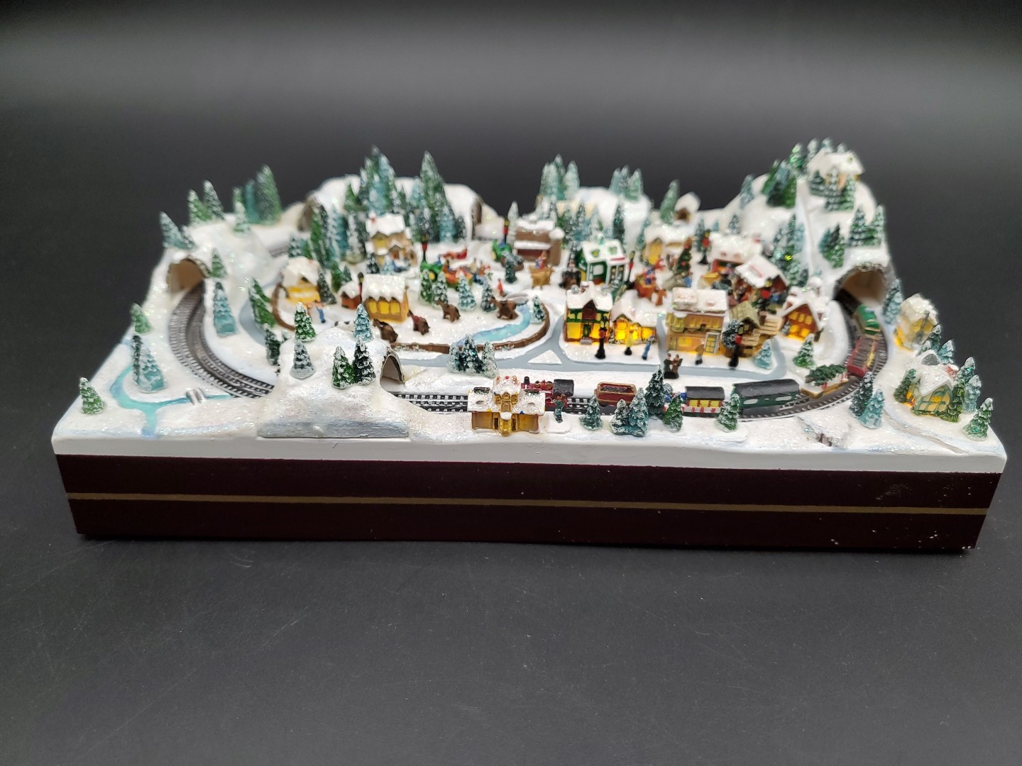 Thomas Kinkade Christmas Village Miniature Lighted Town Country Christmas W/ COA