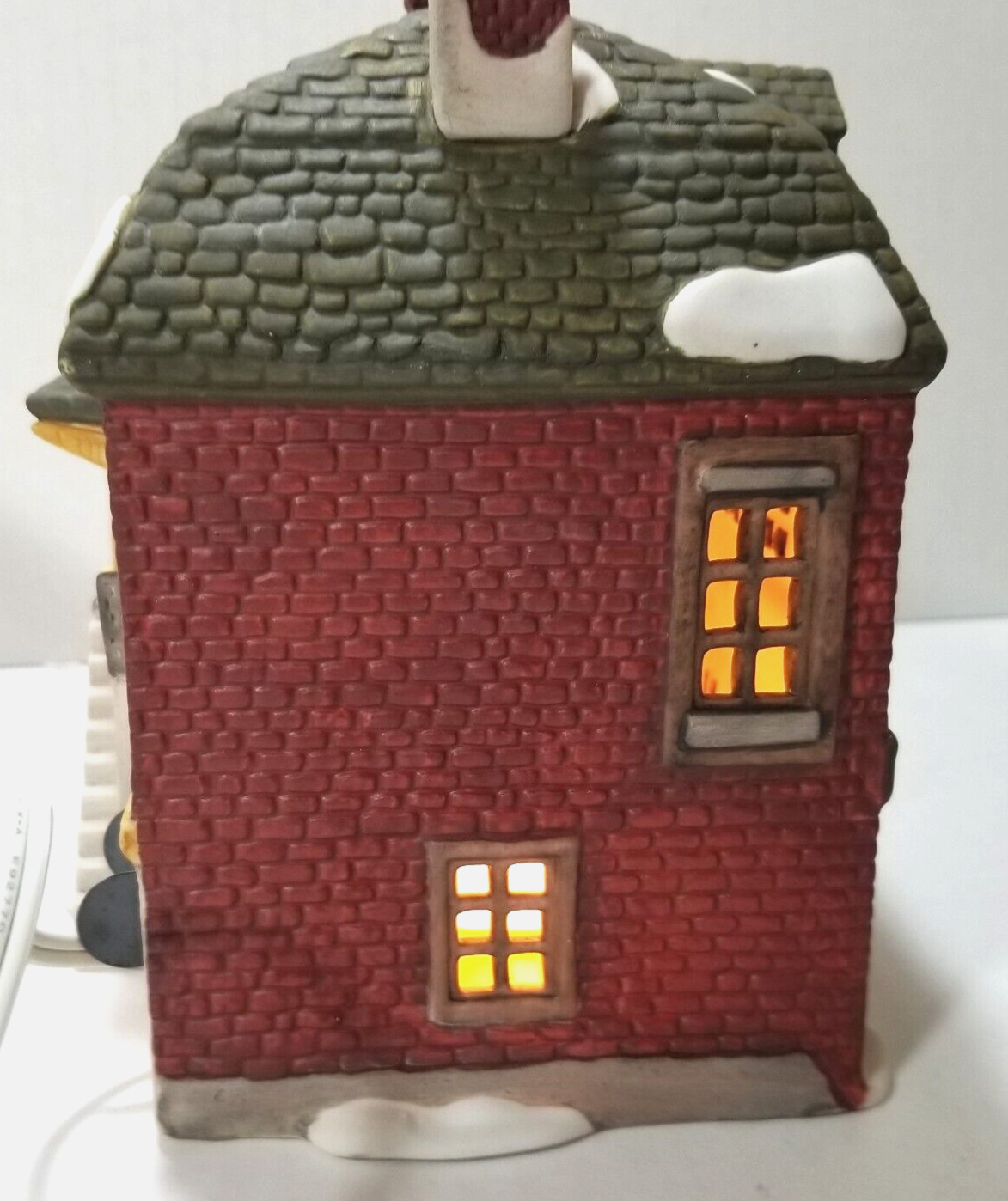Department 56 Dickens Village Fezziwigs Warehouse 6500-5 6 7/8 inches Boxed