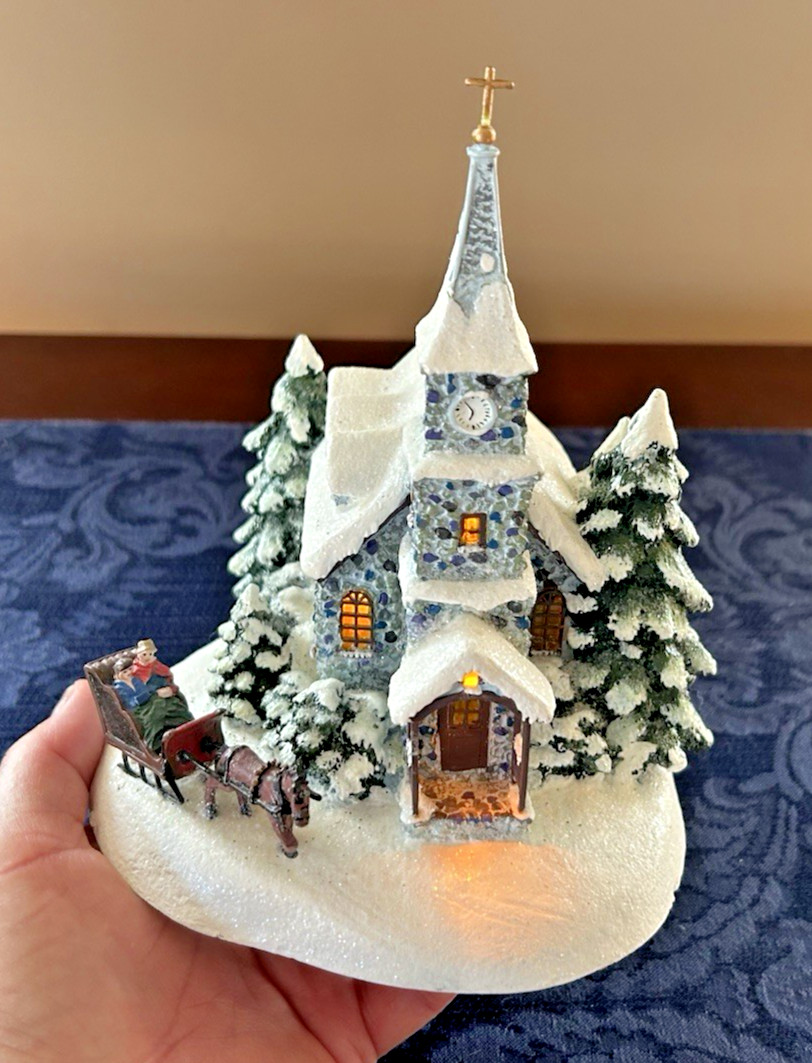 Thomas Kinkade Lighted Church “Sunday Evening Sleigh Ride” 2003 Christmas House