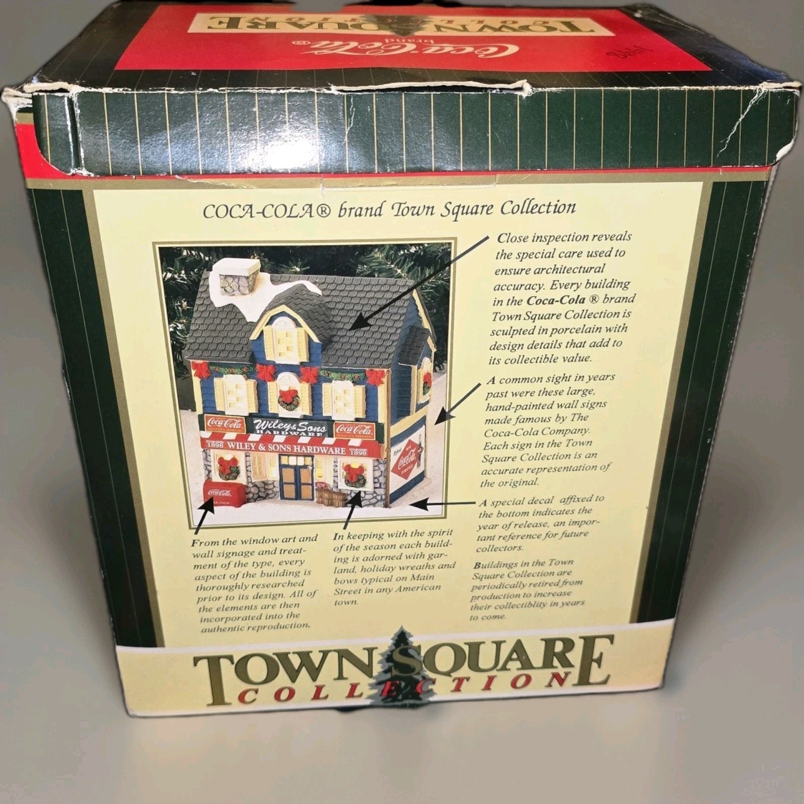 COCA-COLA MRS MURPHYS CHOWDER HOUSE RETIRED Town Square Collection CHRISTMAS
