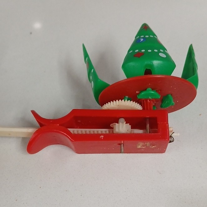 3 Vintage Plastic Christmas Decorations. Spinning Toy Steven Adler, Brite Star