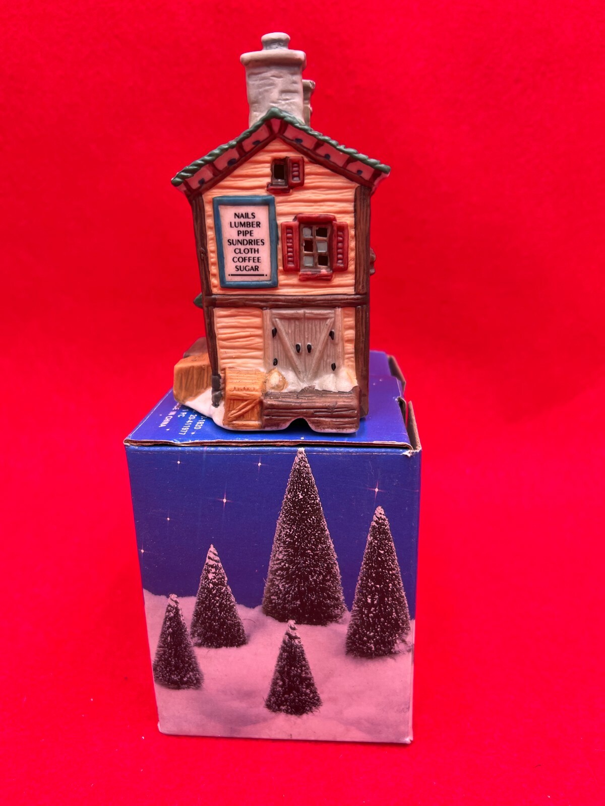 1995 CHRISTMAS HOME TOWN AMERICA COLLECTION PORCELAIN JOHN’S GENERAL STORE