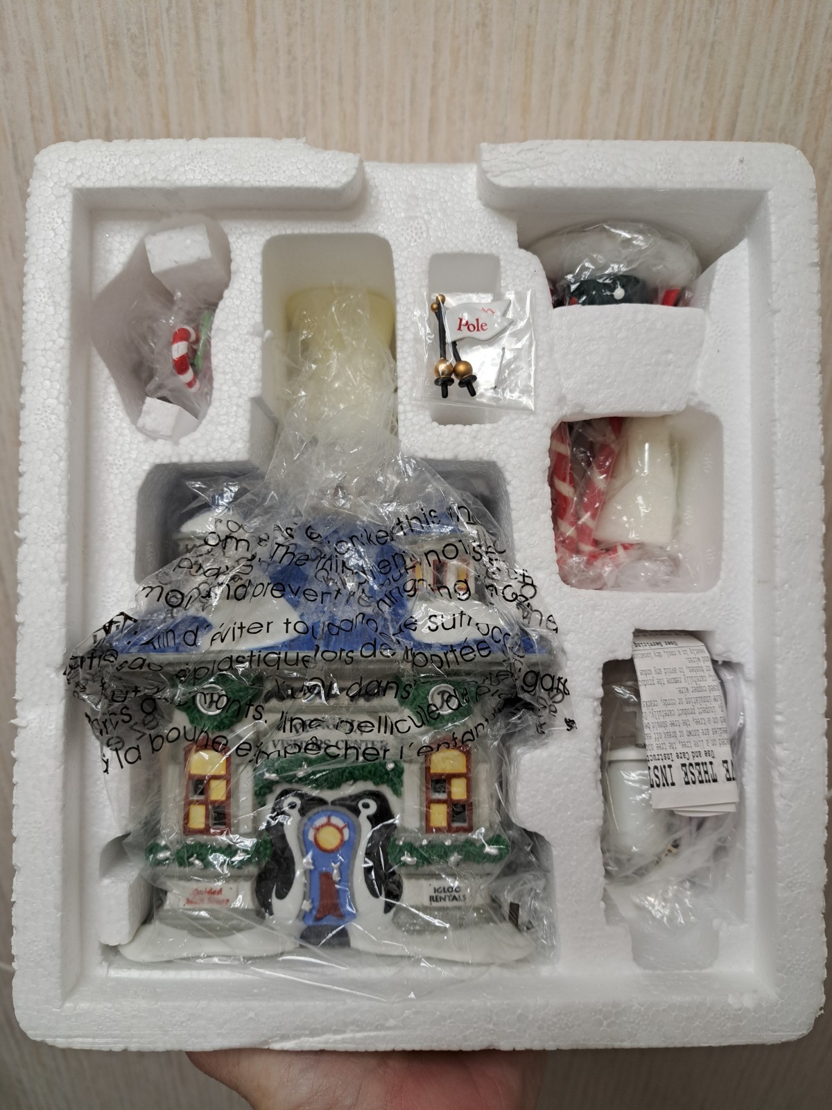 Dept 56 NORTH POLE PENGIUN VISITORS’ CENTER #805547 (COMPLETE) PRISTINE