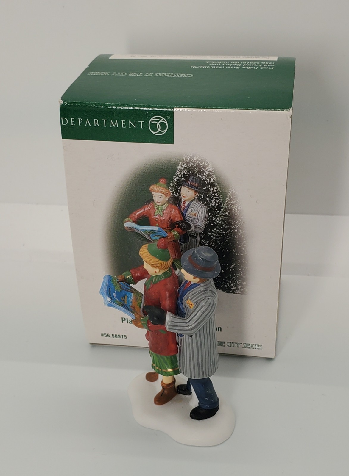 Dept 56 Christmas in the City Planning A Winter Vacation 56.58975 Department 56