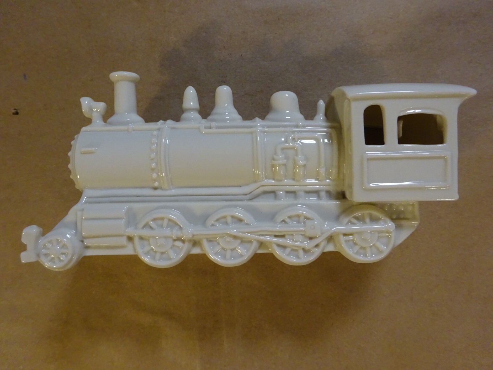 Lenox Unpainted Prototype Christmas Village Holiday Train Engine & Passenger Car