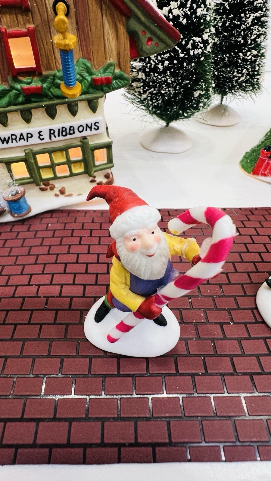 Dept 56 North Pole Series “Start A Tradition Set” Set Of 12 Pieces Excellent !