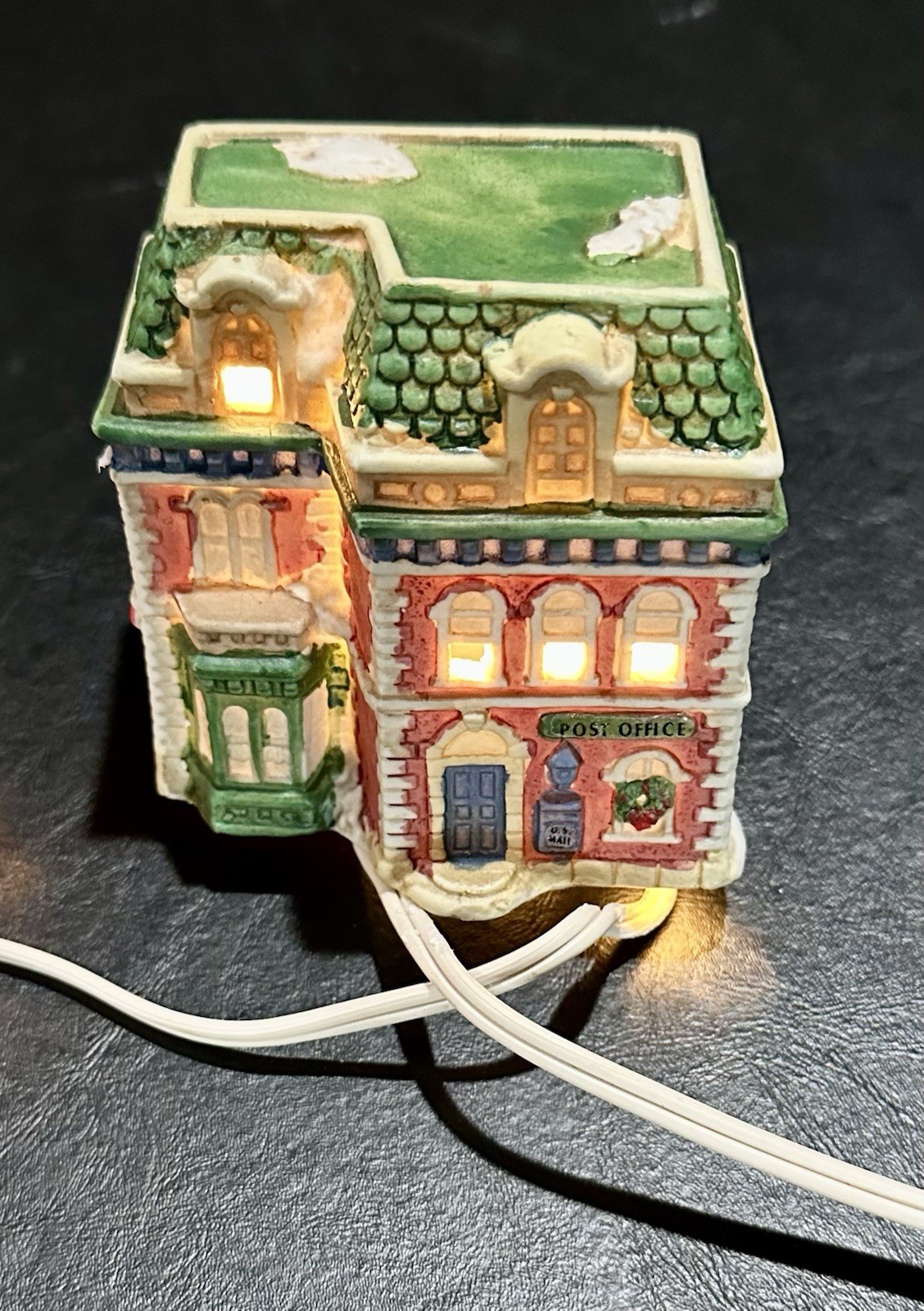 Mervyns 1993 Christmas Village Square 5 Piece Miniature House Christmas Set
