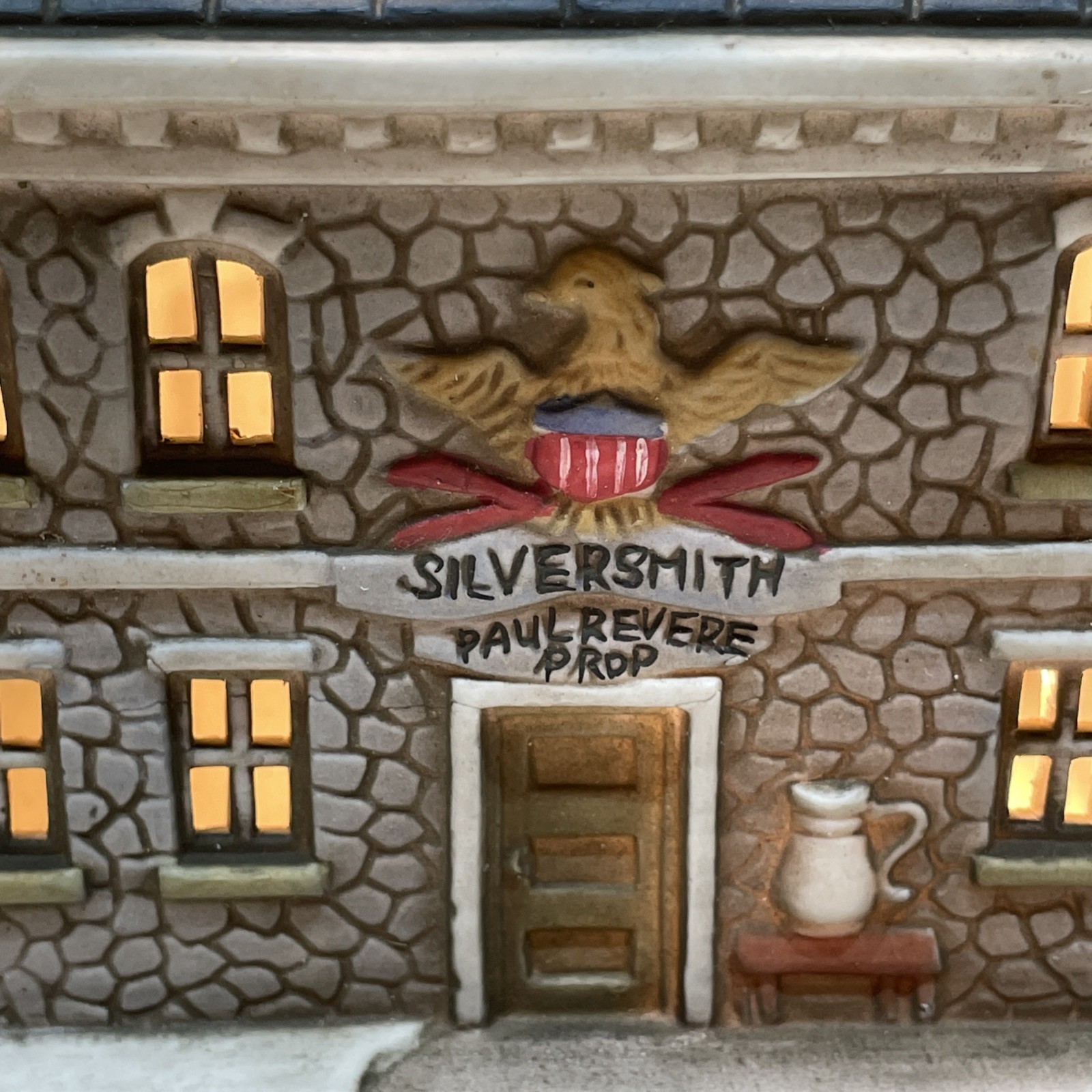 VTG Christmas Village Blacksmith Lighted Building Paul Revere Colonial Patiotic