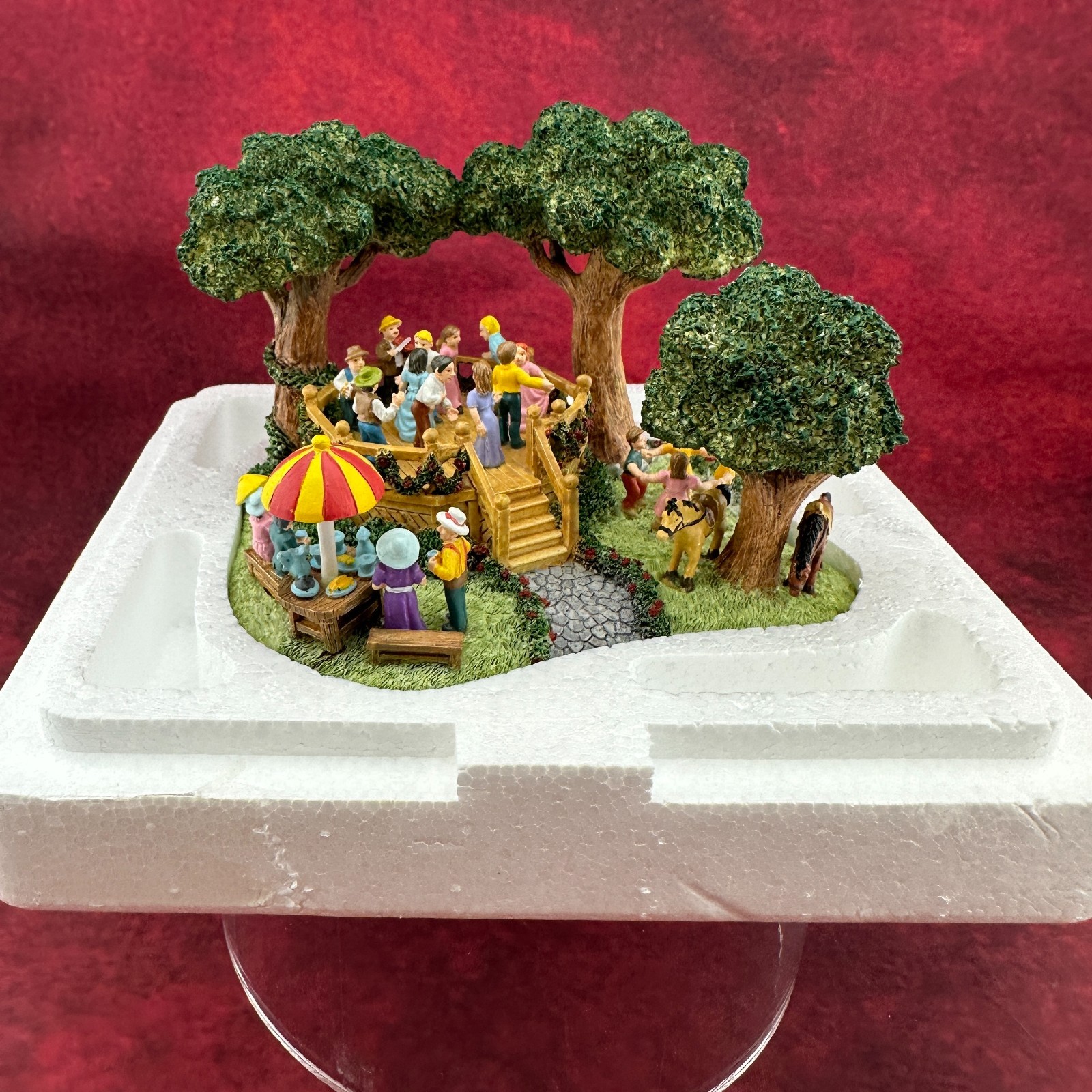 VINTAGE LIBERTY FALLS MINIATURE FIGURE COLLECTION ‘THE SQUARE DANCE” AH202, 2000
