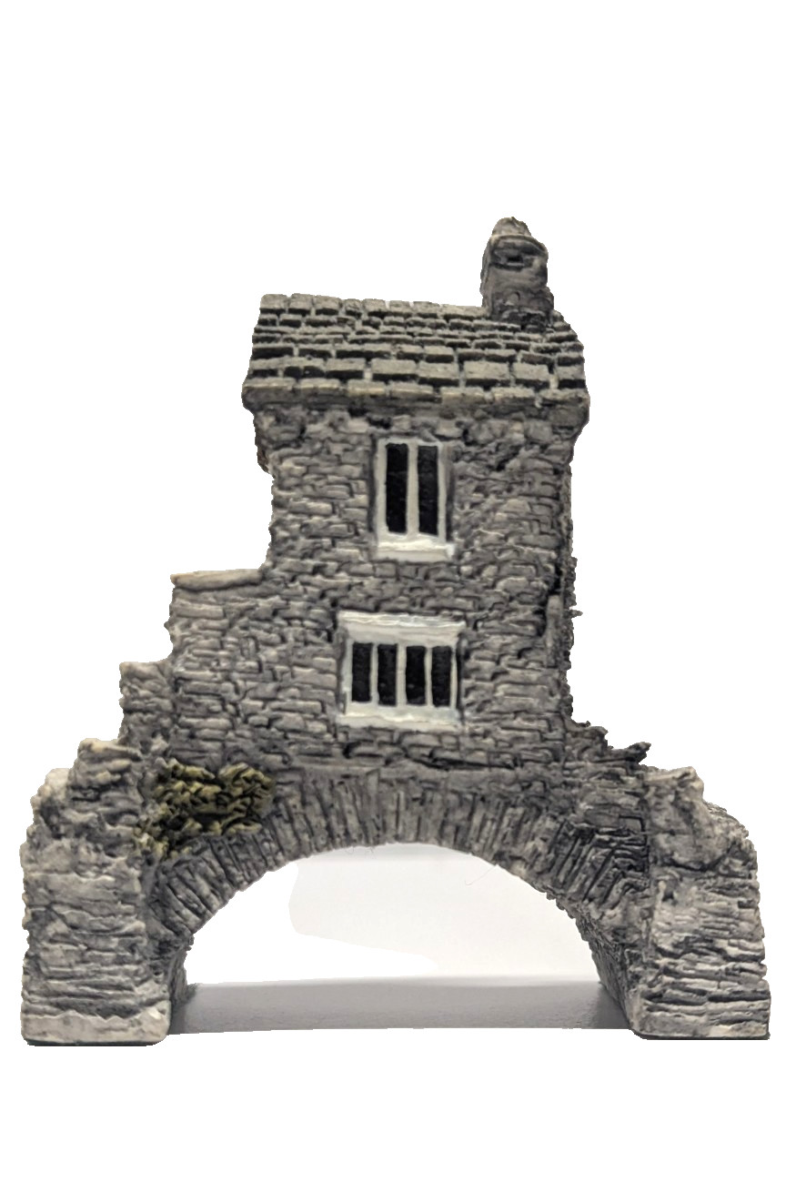 Handpainted Lilliput Lane Bridge House Miniature with Box