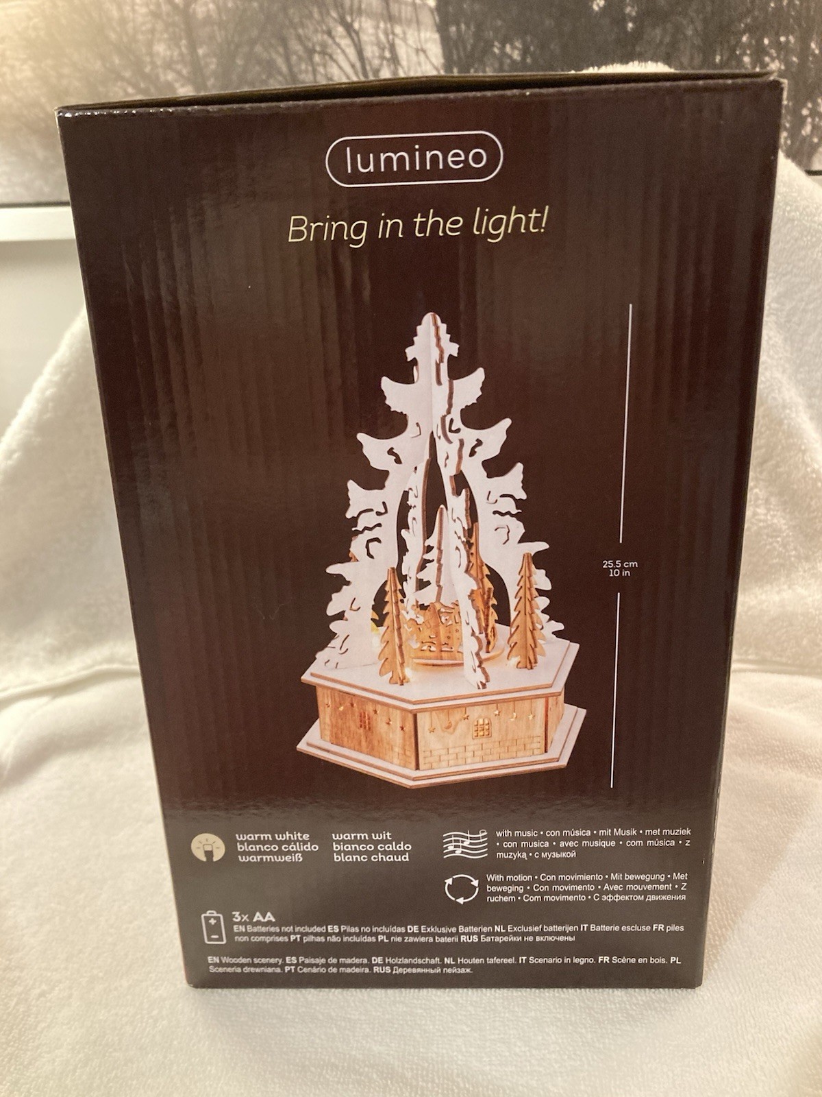 Lumineo Christmas Holiday Wooden Scenery with Light Motion & Music NEW NIB